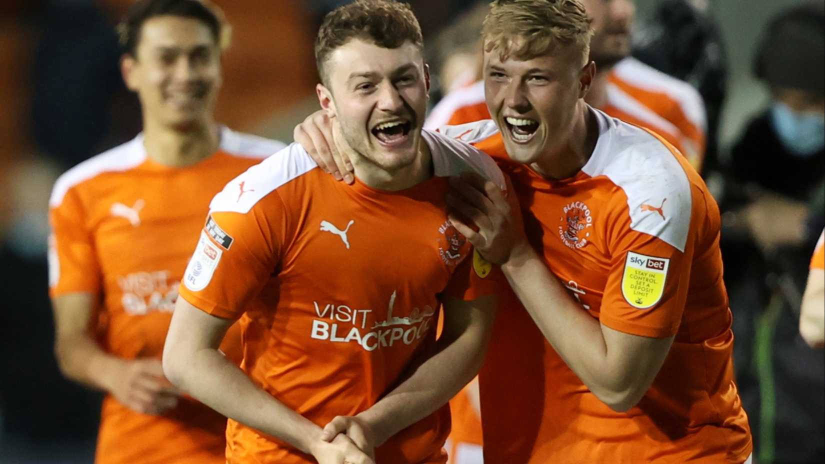 MK Dons tussling Blackpool for Sunderland's Elliot Embleton