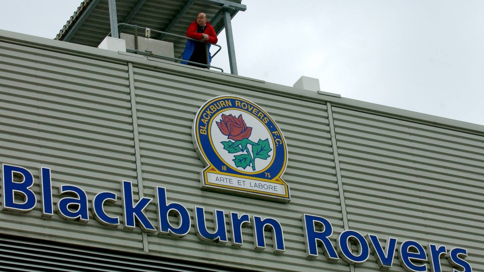 Blackburn Rovers Dipuji atas Transfer yang “Menarik” dan Menggembirakan