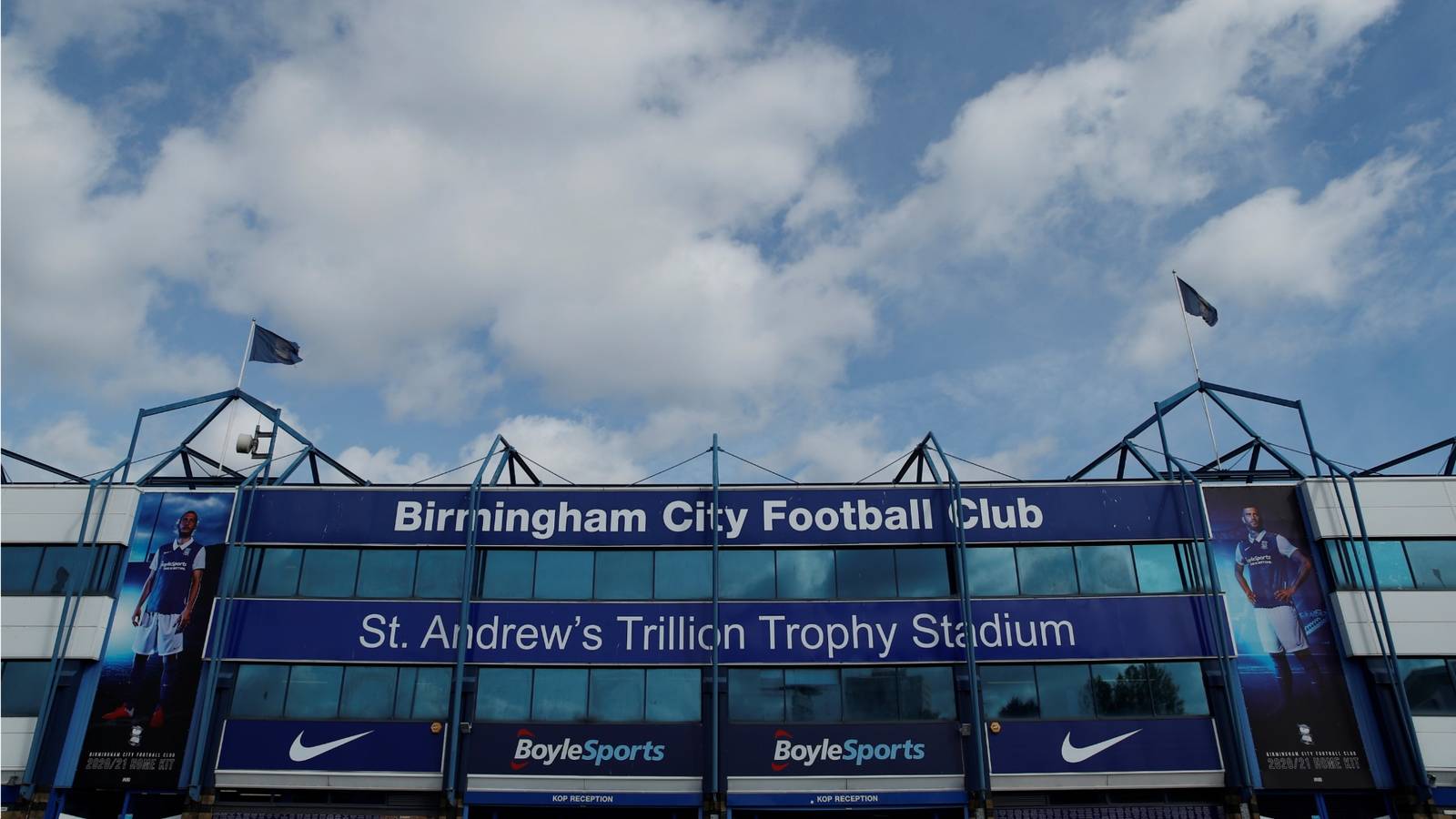 Kondisi Birmingham City untuk merekrut Leandro Barreiro dan Mario Stroeykens