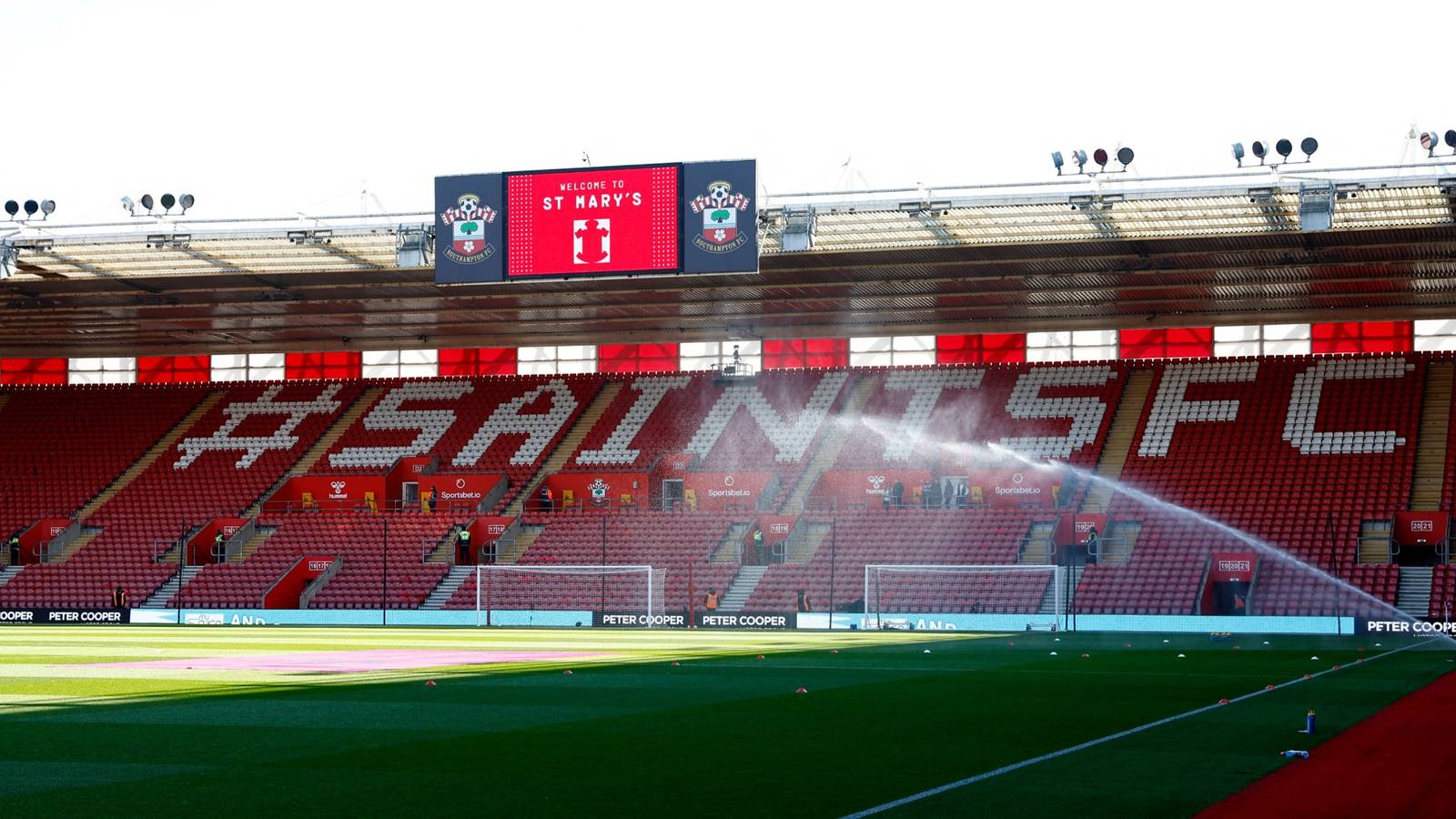 “Hatiku Hancur untuknya” – Klaim saat penyerang meninggalkan Southampton FC