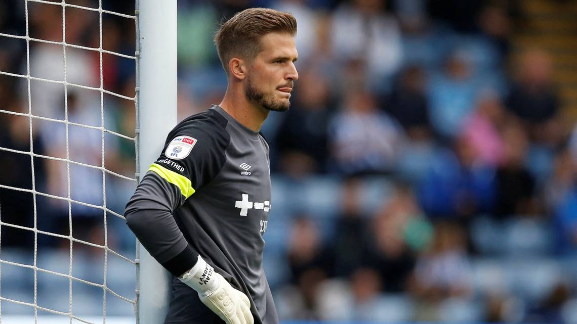 Ipswich Town planning contract extension for goalkeeper Vaclav Hladky 
