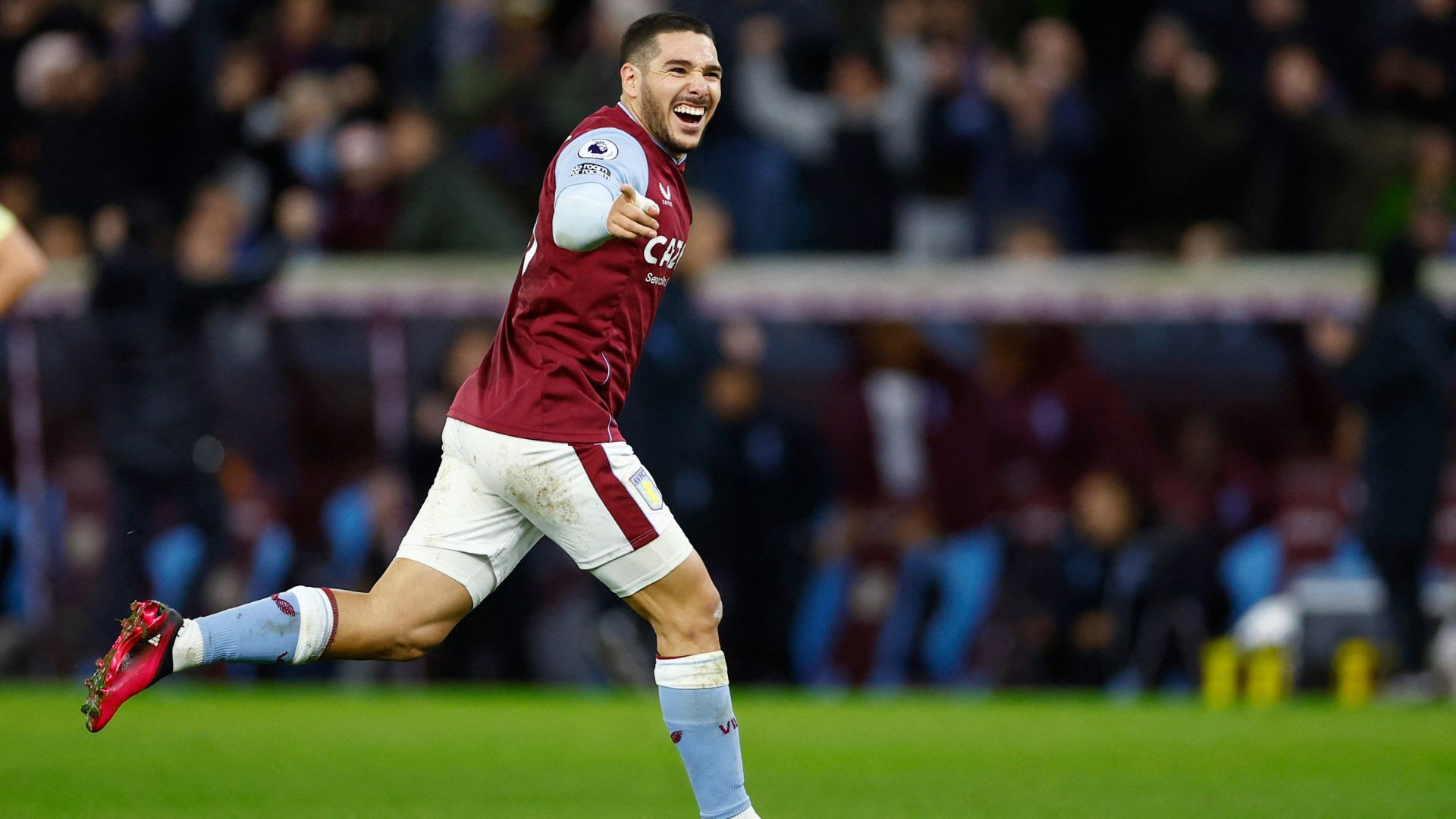 Emi Buendia - Aston Villa (1)