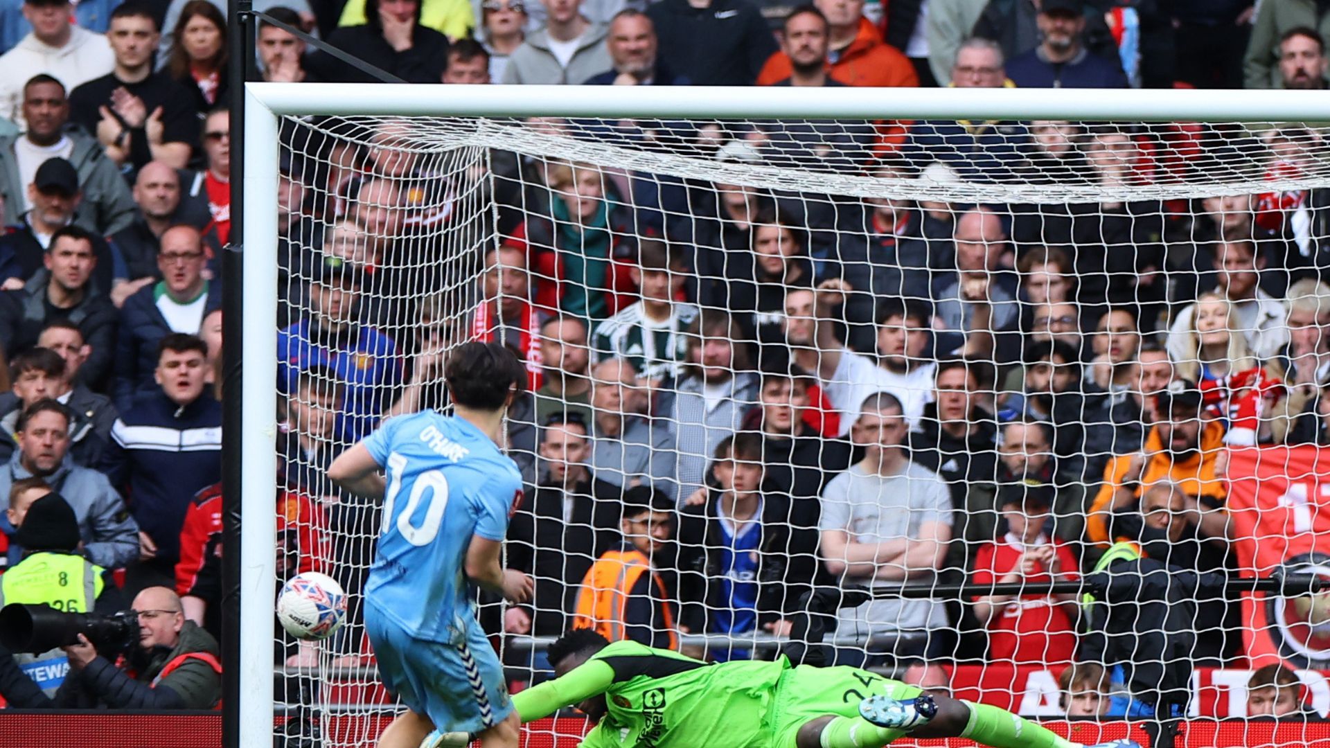 Callum O'Hare FA Cup penalty miss vs Manchester United