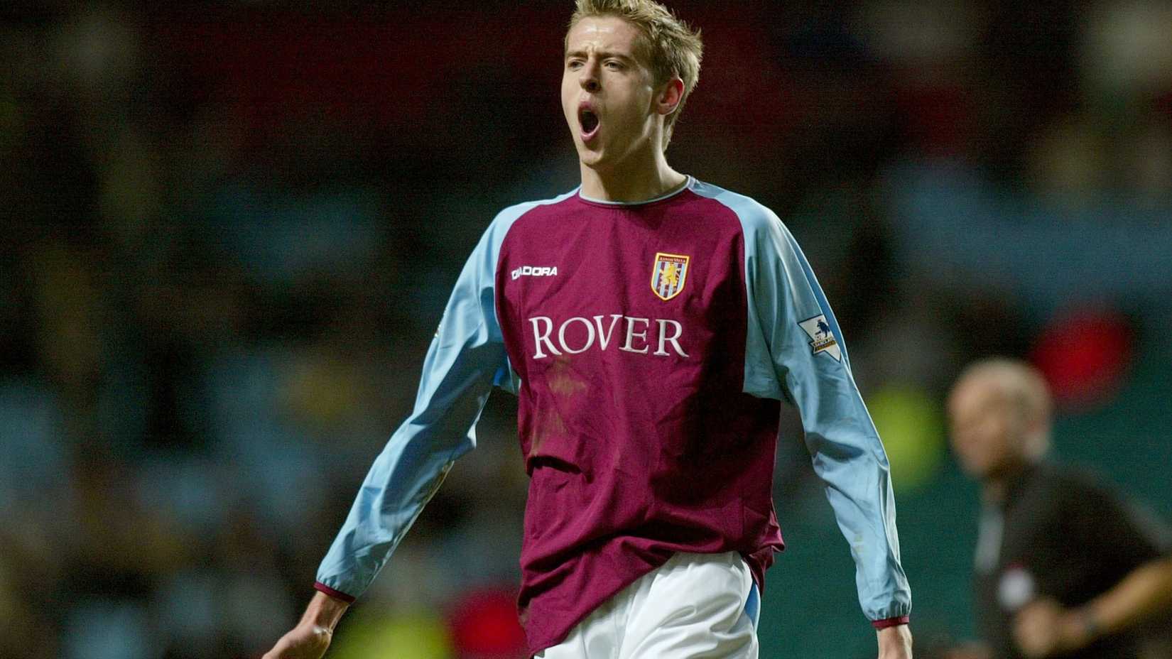 Peter Crouch's Norwich City spell may be forgotten but he is loved at ...