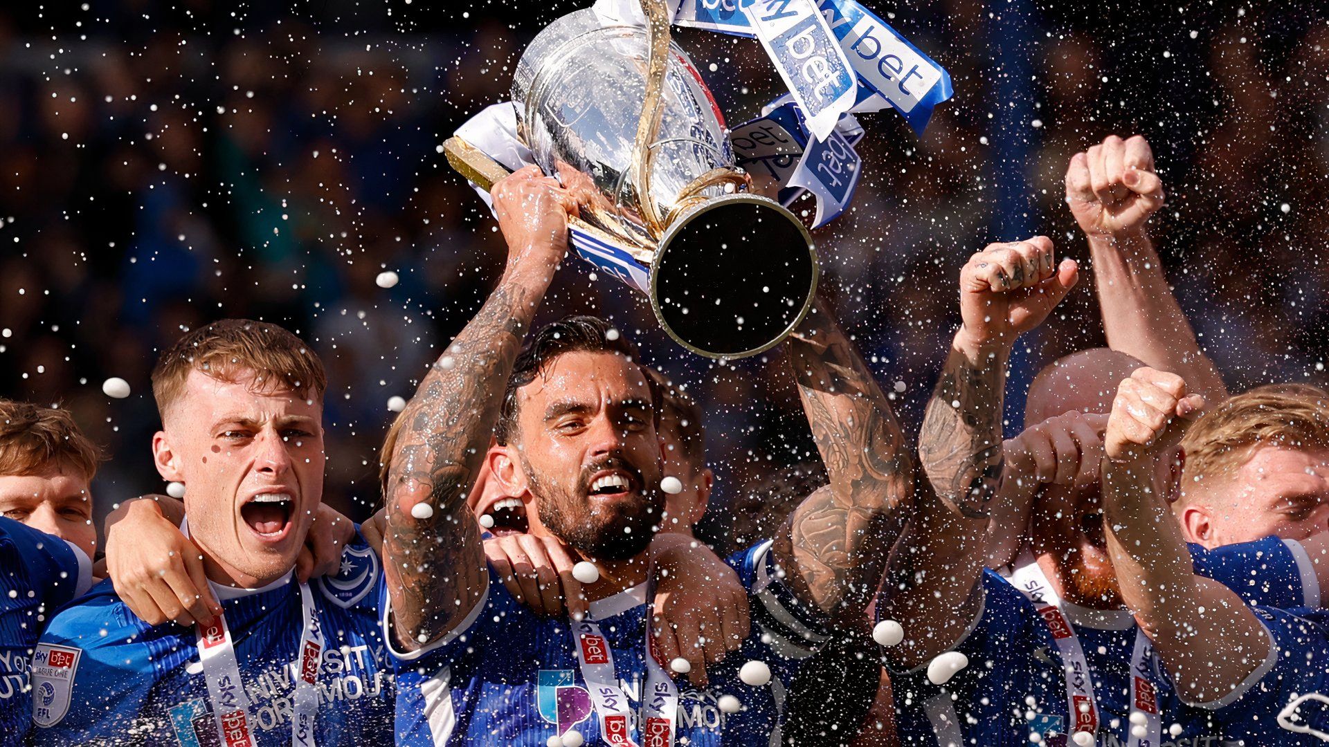 Marlon Pack lifts League One trophy