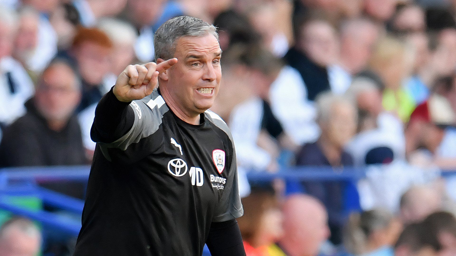Huddersfield Town and Barnsley both keen on hiring Michael Duff as manager