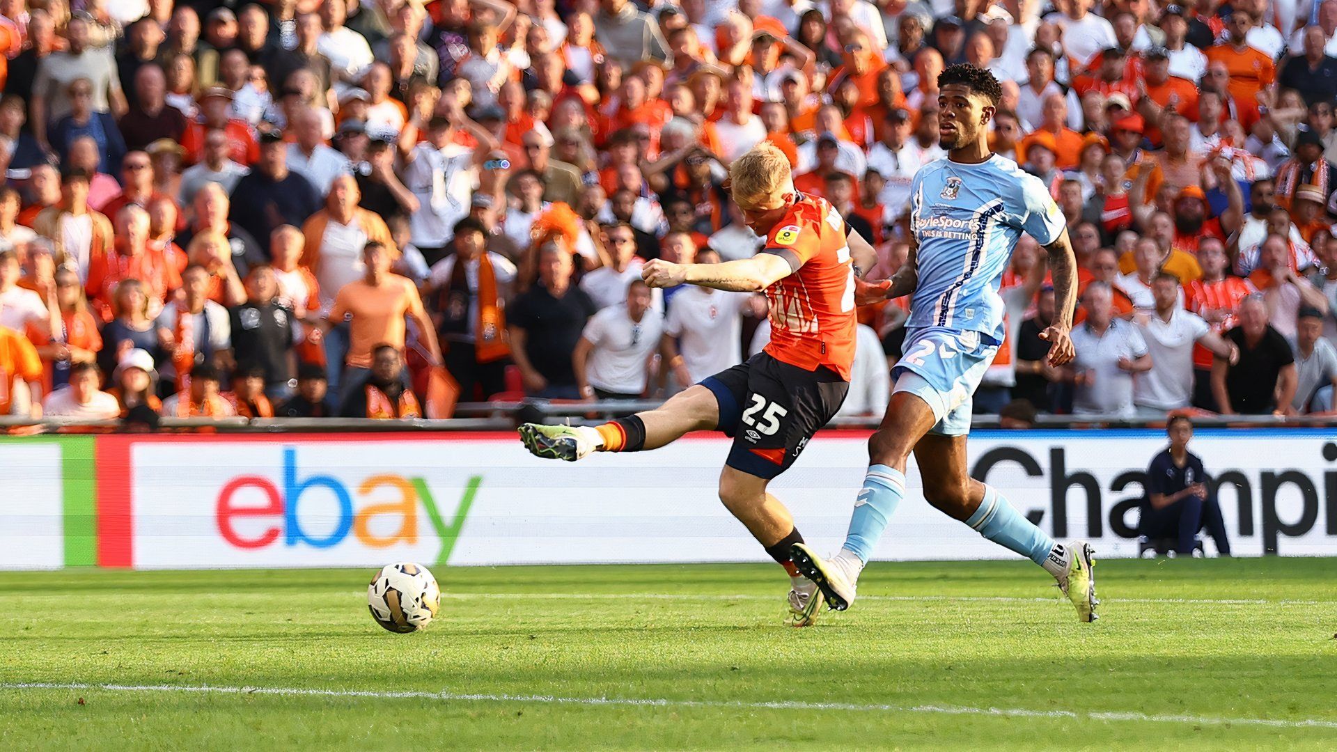 Joe Taylor playing for Luton against Coventry