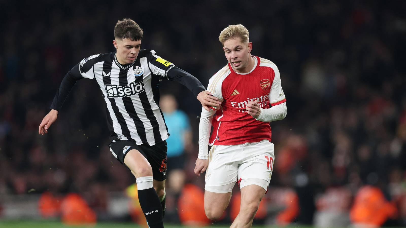 Cara Huddersfield Town Memprediksi Masa Depan Emile Smith-Rowe di Arsenal Cara Huddersfield Town Memprediksi Masa Depan Emile Smith-Rowe di Arsenal