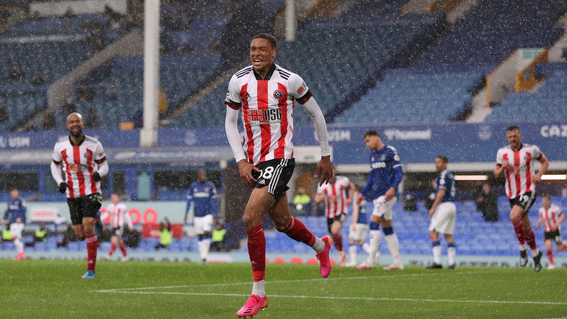 Daniel Jebbison scores his first professional goal for Sheffield United