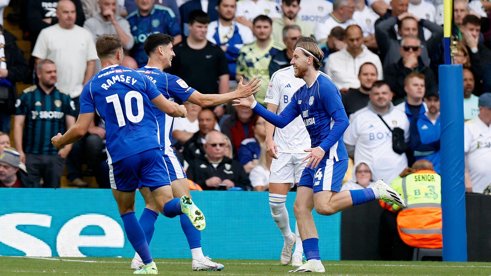 Josh Bowler scores for Cardiff City