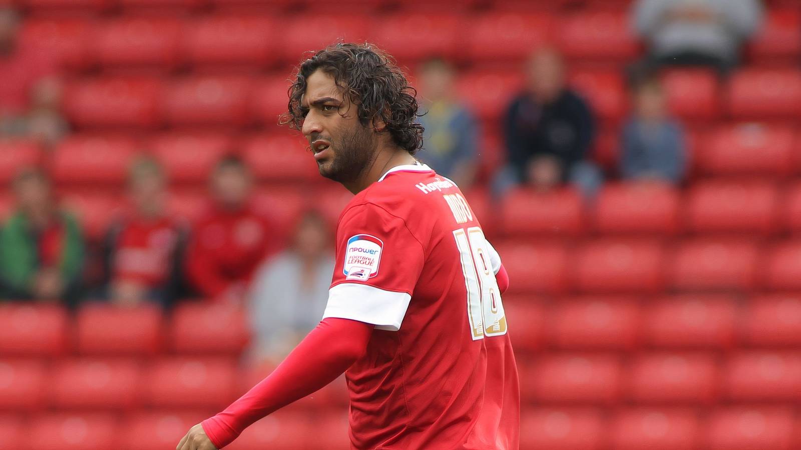 Perhentian Terakhir Oakwell dalam Karier Gila Mido