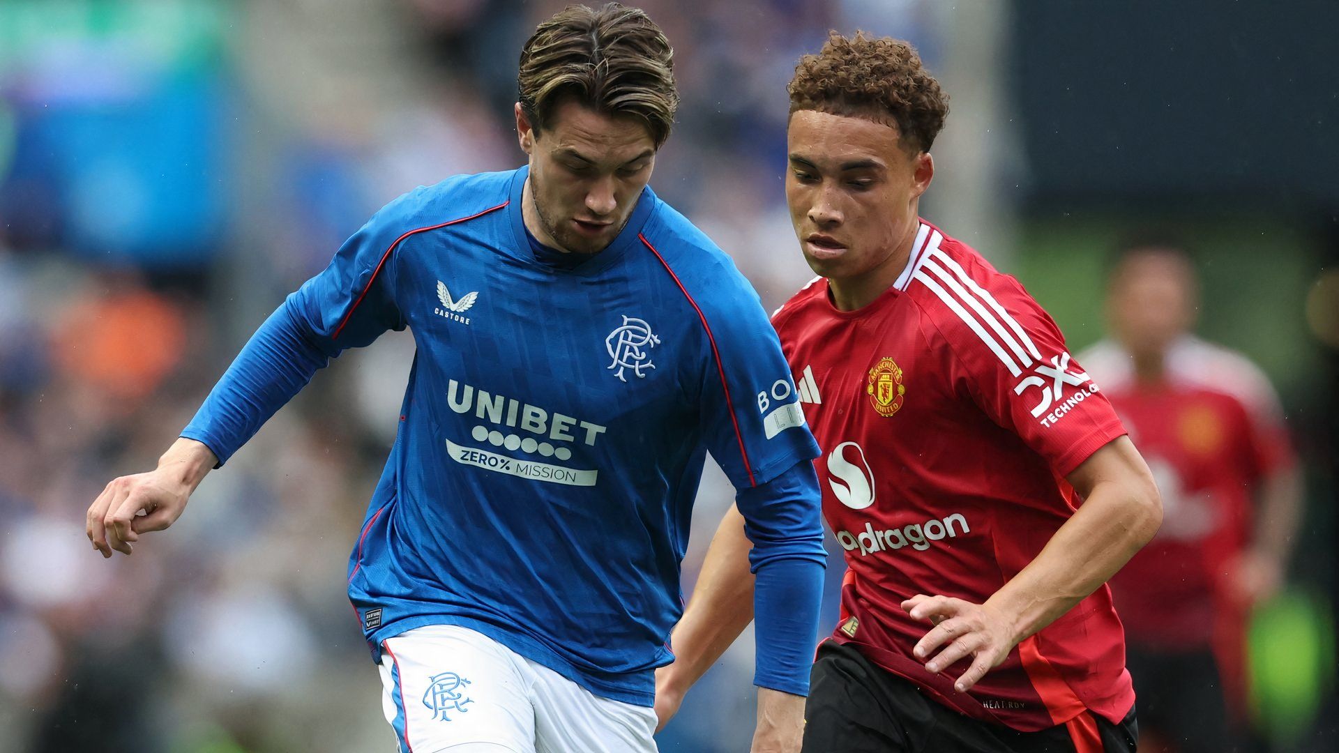 Scott Wright in action for Rangers vs Manchester United