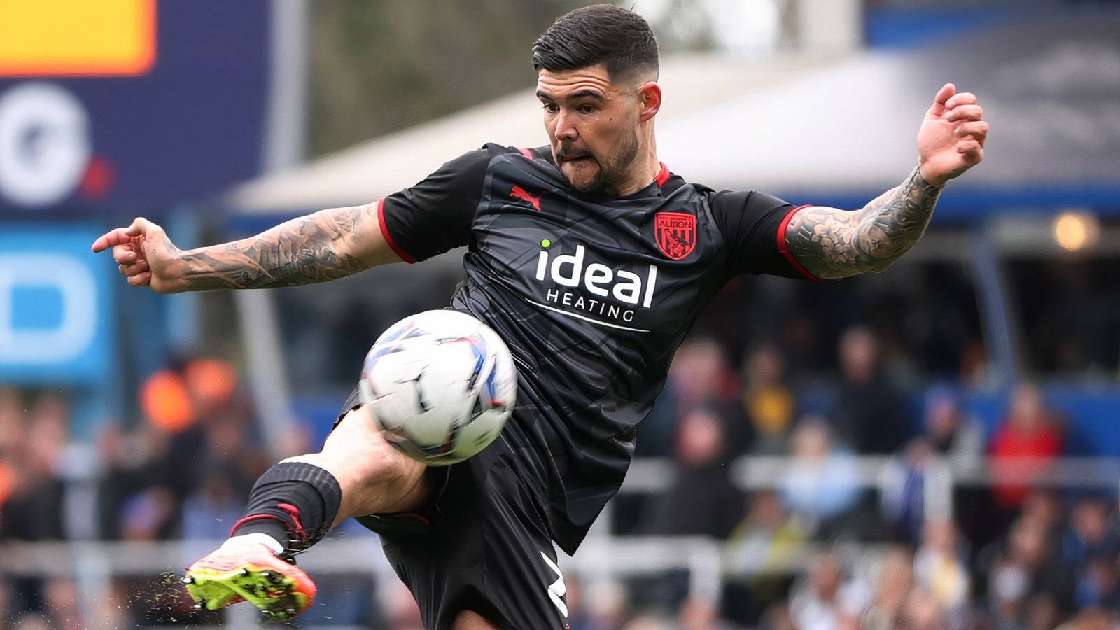 Alex Mowatt menyatakan Hawthorns sebagai tempat yang harus diklaim