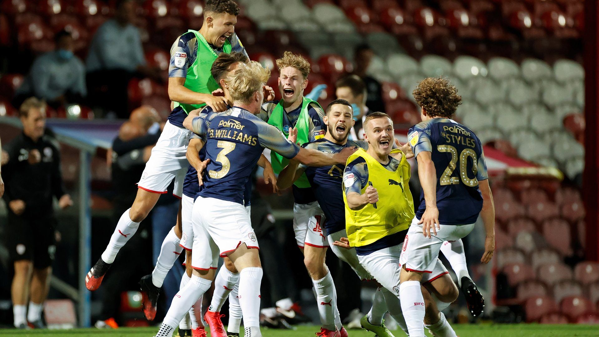 Barnsley celebrate v Brentford in 2020 