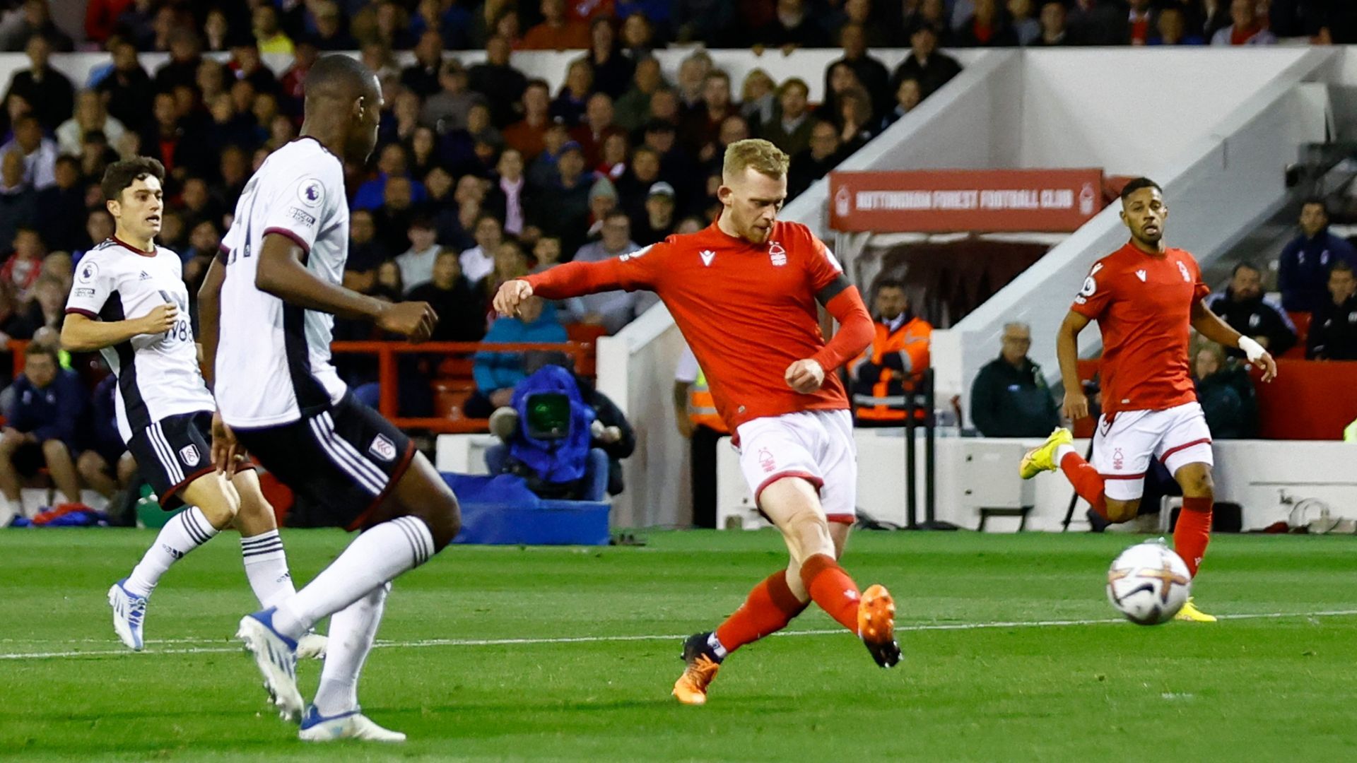 Premier League - Nottingham Forest v Fulham