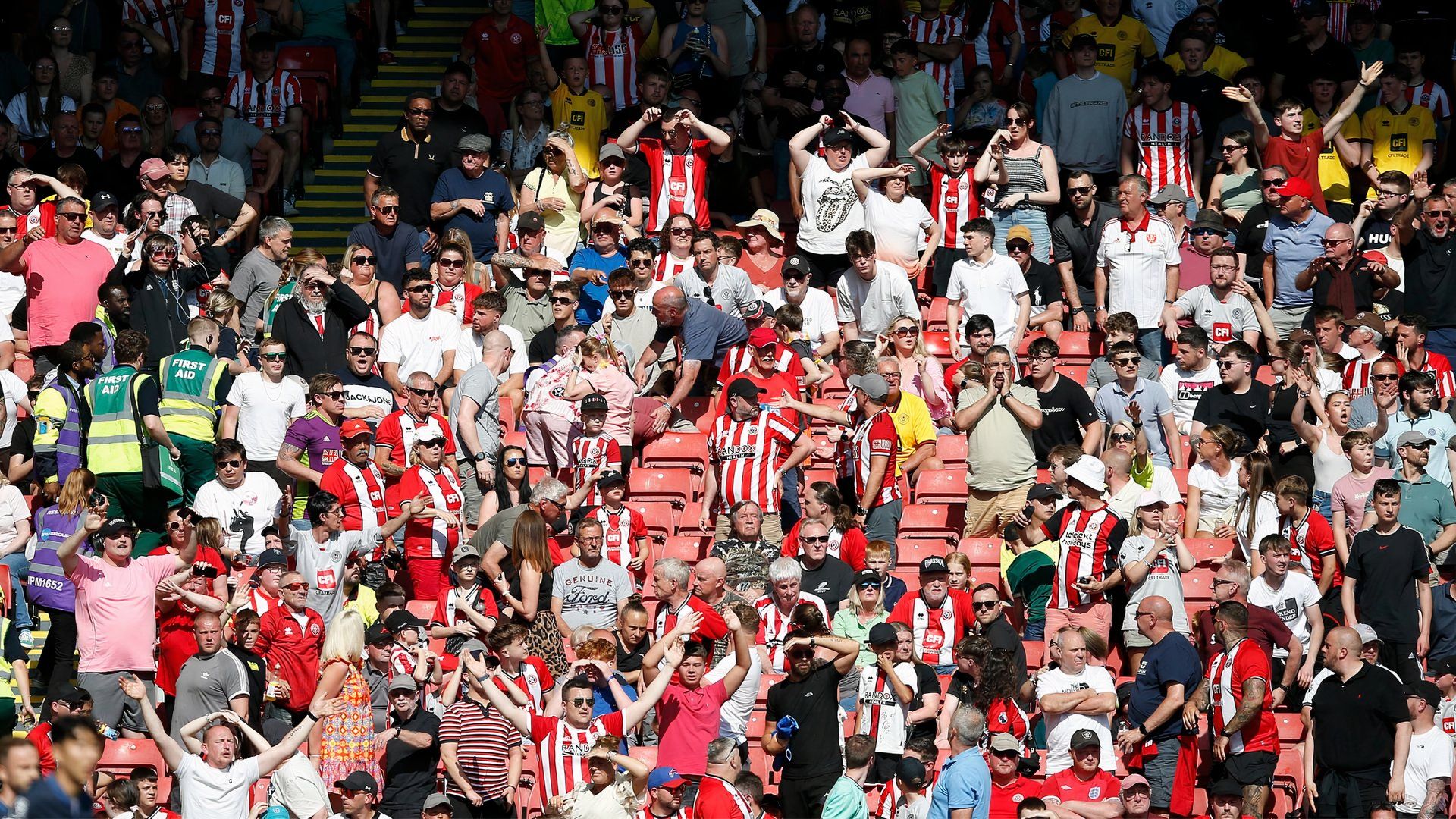 sheffield united fans vs tottenham