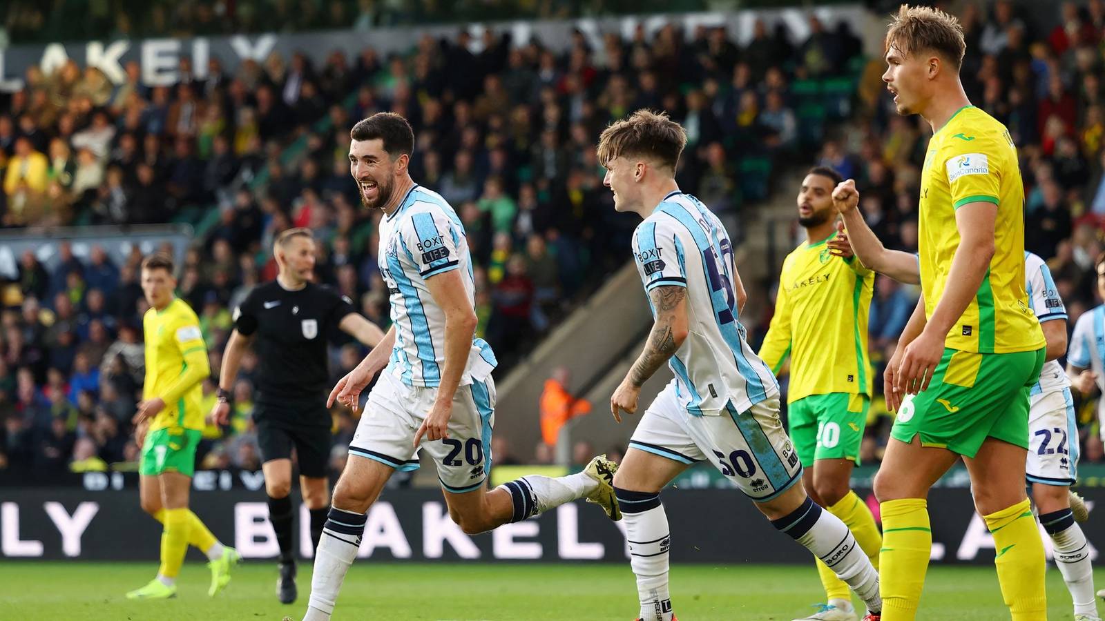 Seberapa banyak uang yang diperoleh Finn Azaz di Southampton dibandingkan Middlesbrough?