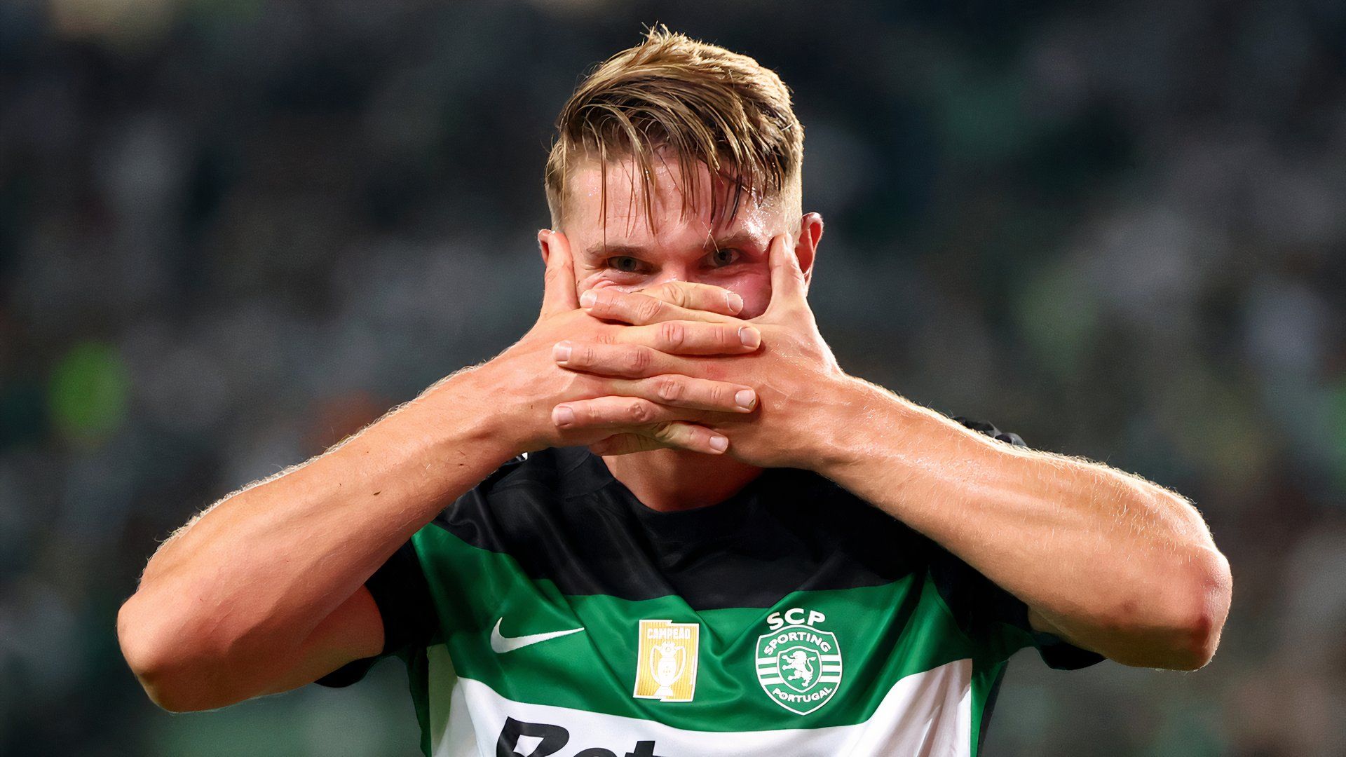 Viktor Gyokeres celebrates for Sporting