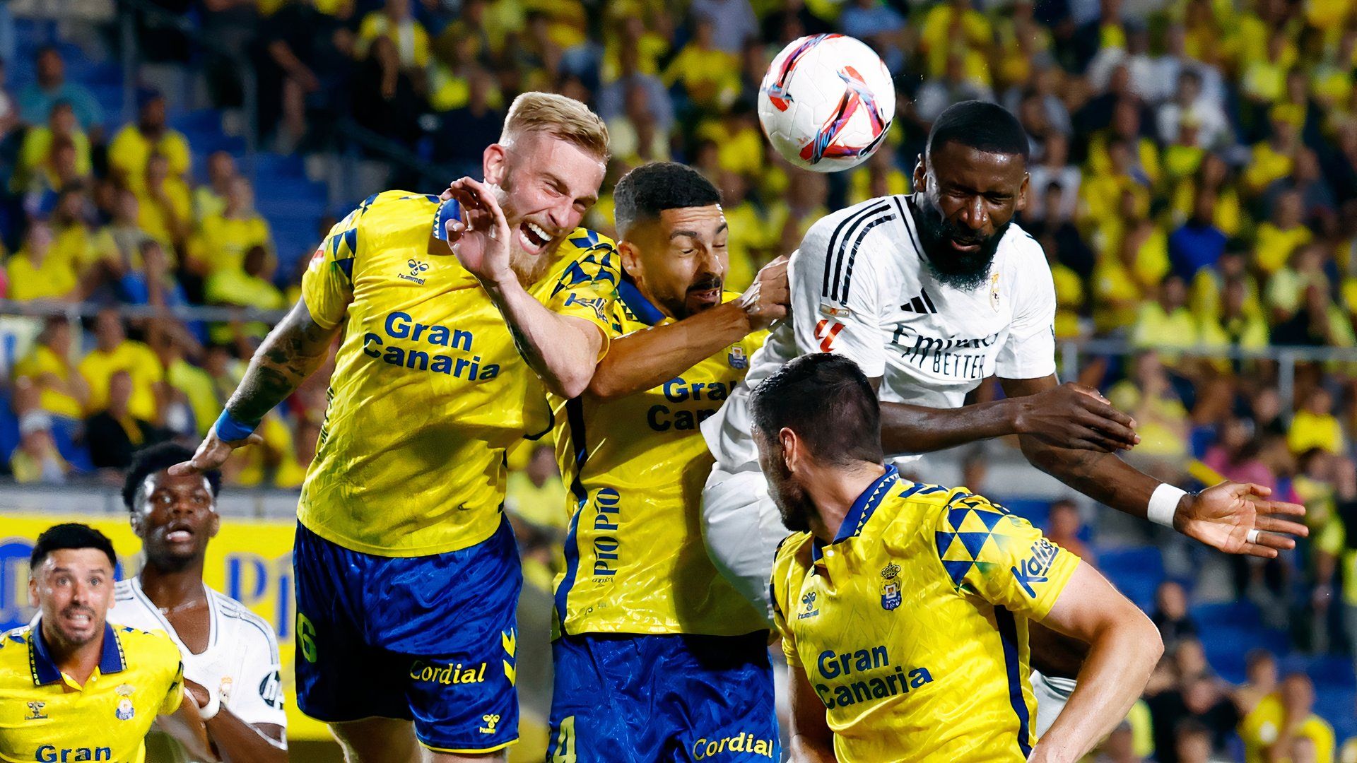 Oli McBurnie playing for Las Palmas against Real Madrid