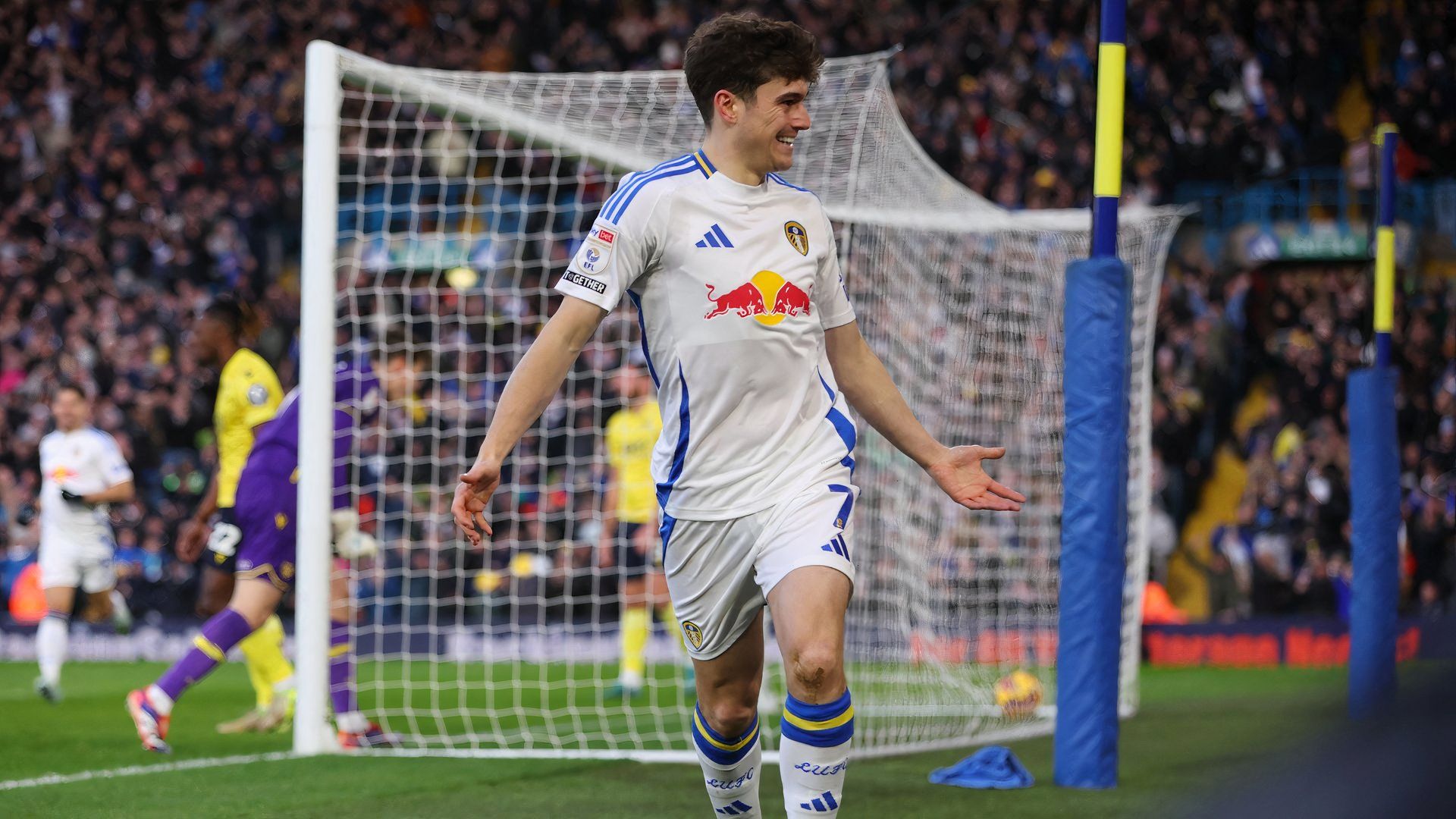 Dan James scores for Leeds United vs Oxford United