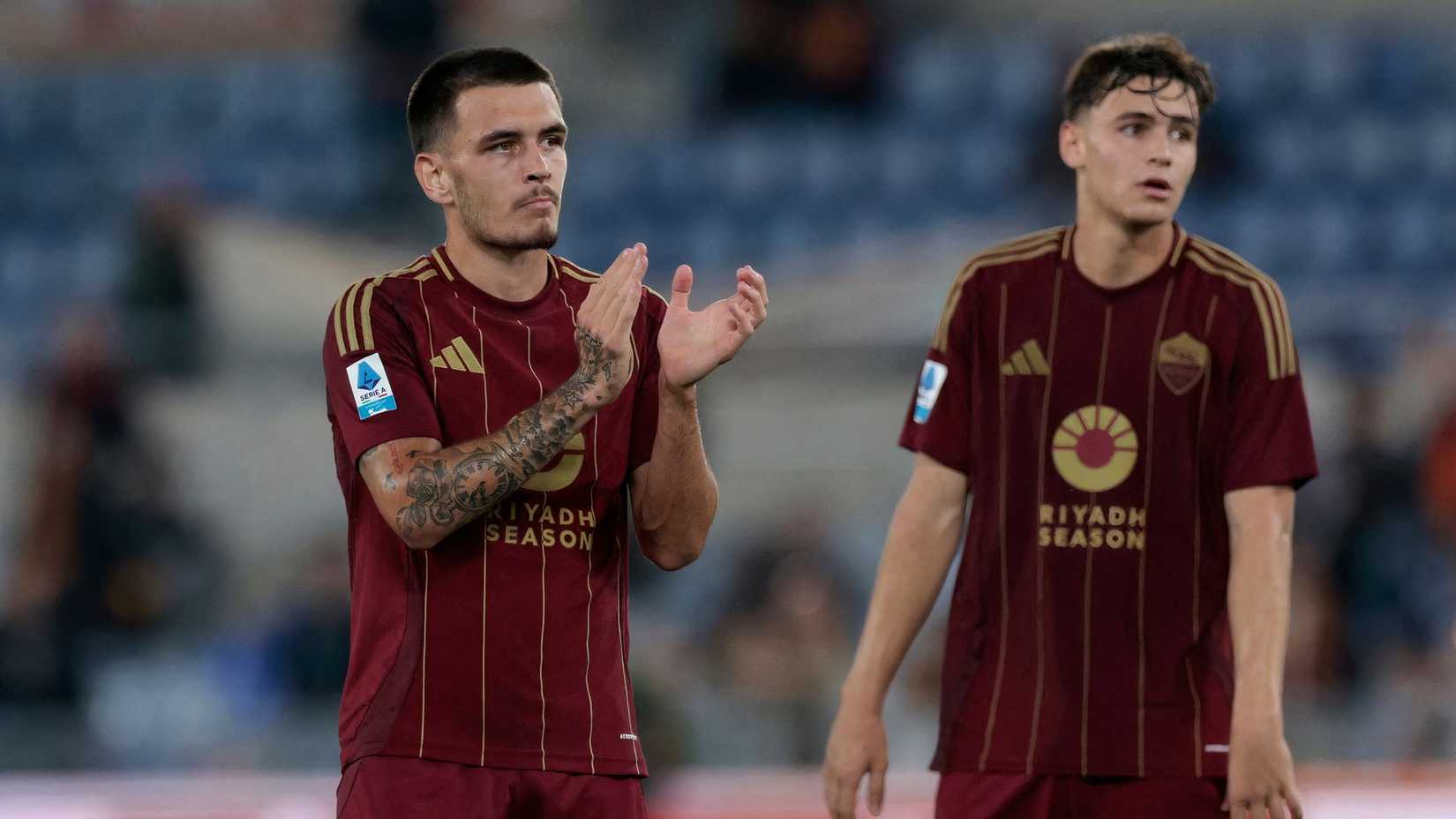 Sunderland AFC: Enzo Le Fee's estimated Roma wage that Dan Neil may now ...