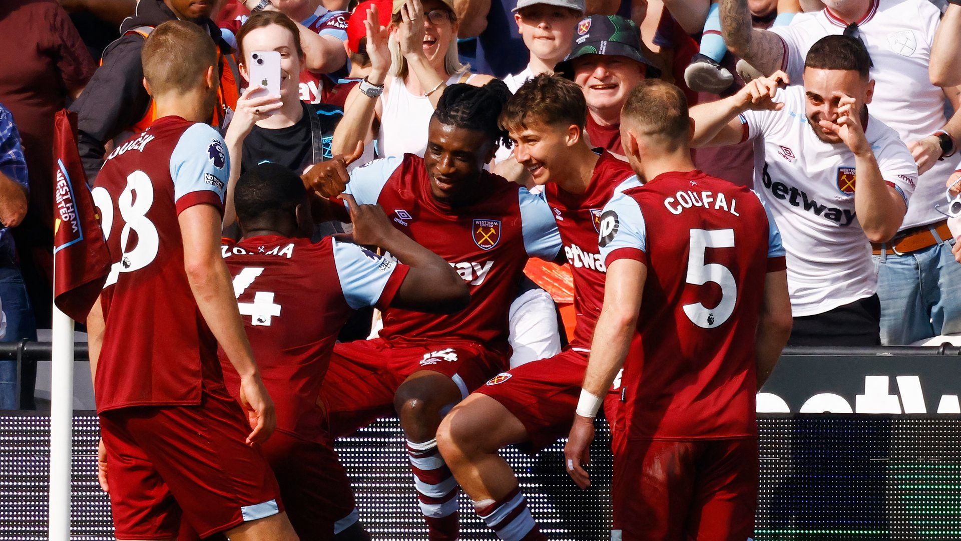 George Earthy scores for West Ham