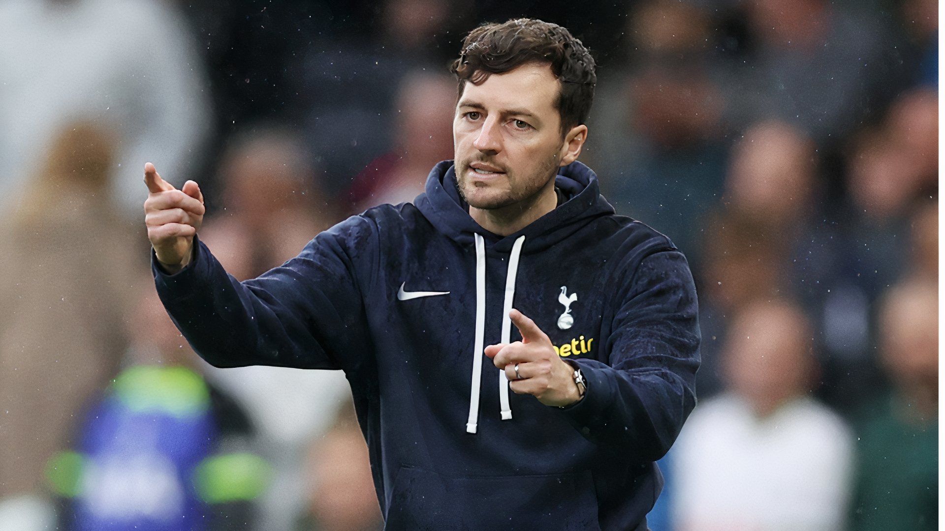 West Brom eye Tottenham's Ryan Mason as Tony Mowbray replacement