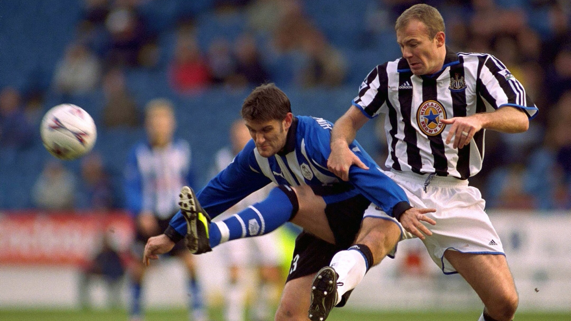 alan shearer playing against sheffield wednesday for newcastle