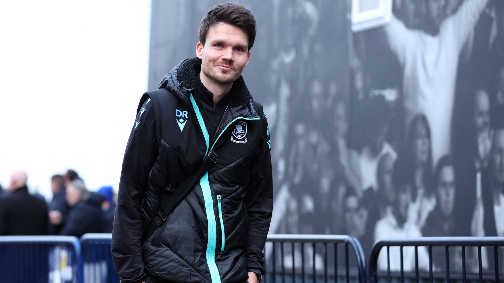 Danny Rohl must seek Sheffield Wednesday escape route after Dejphon ...