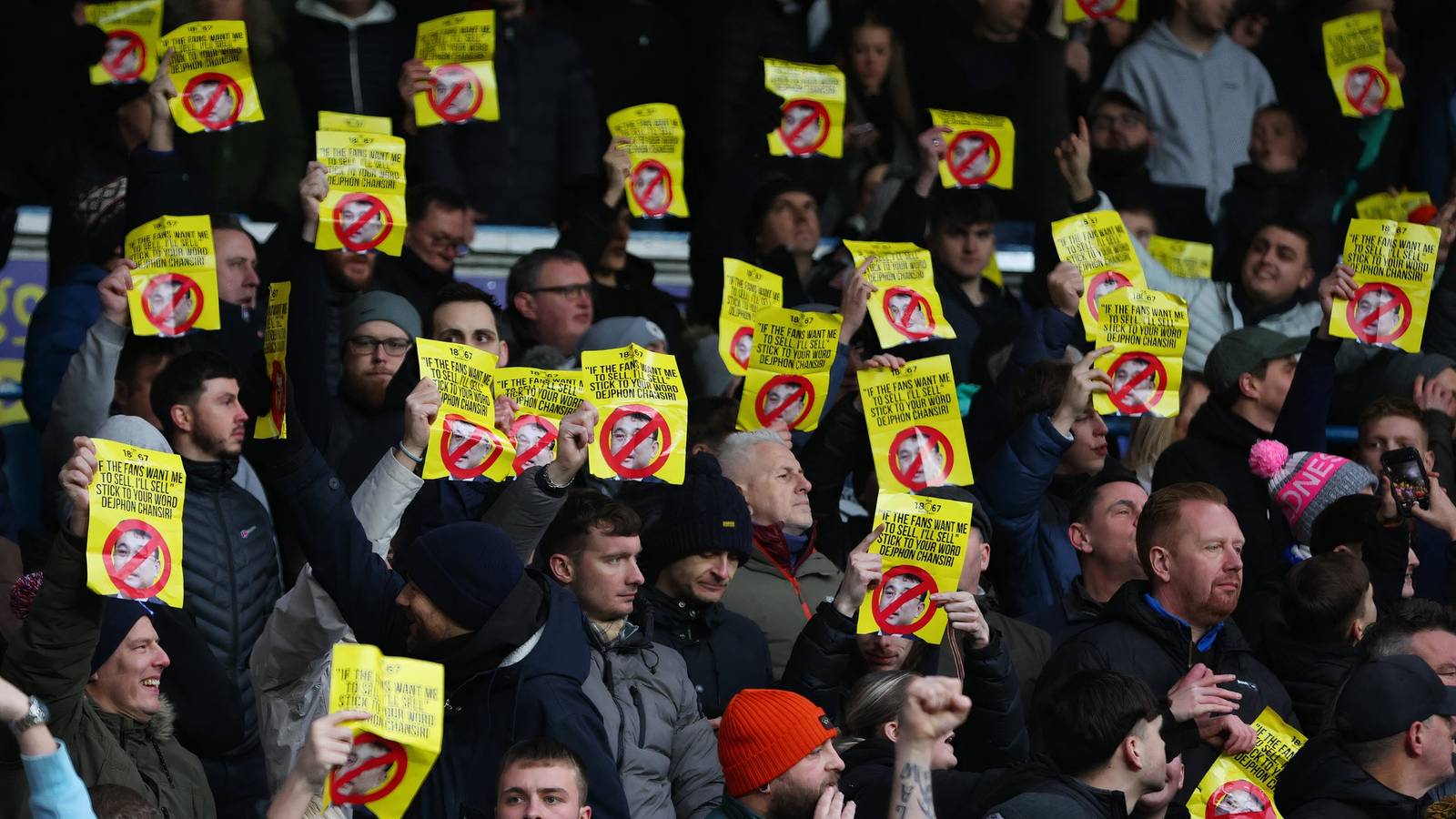 Tindakan Fans Sheffield Wednesday vs Grimsby Town Memicu Perdebatan Online Tindakan Fans Sheffield Wednesday vs Grimsby Town Memicu Perdebatan Online
