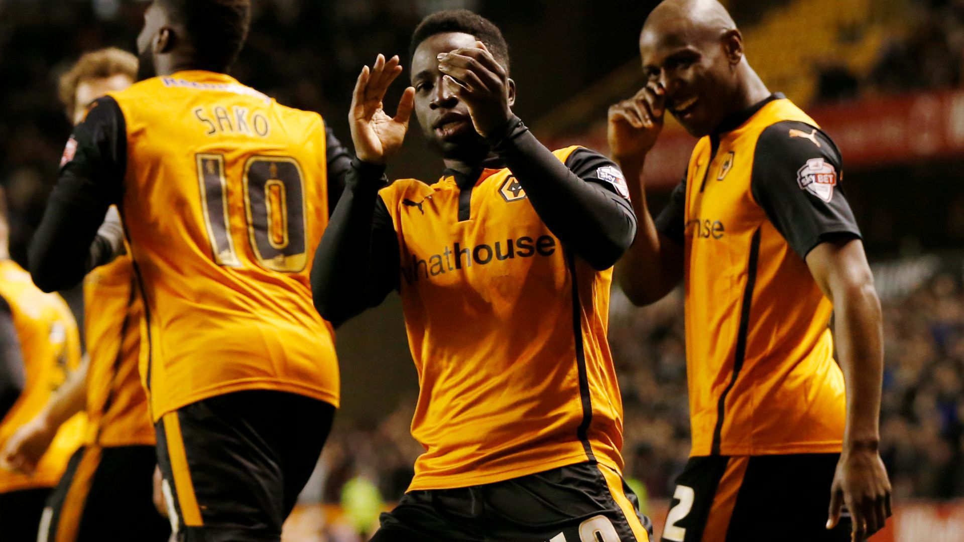 Nouha Dicko scores for Wolves