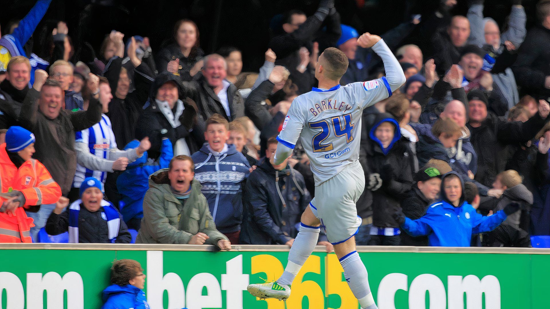Ross Barkley scores for Sheffield Wednesday vs Ipswich Town