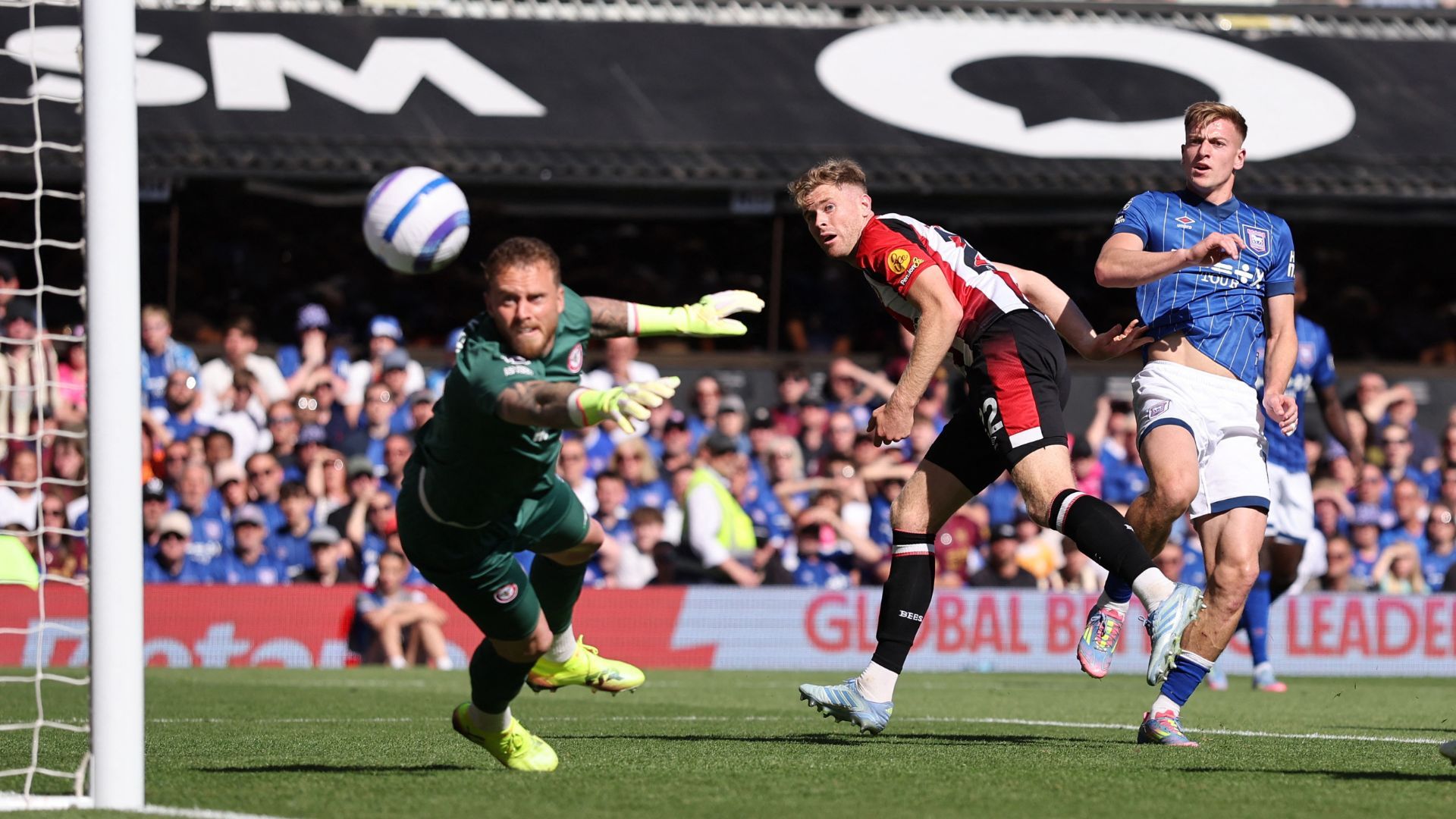 Liam Delap scoring for Ipswich Town