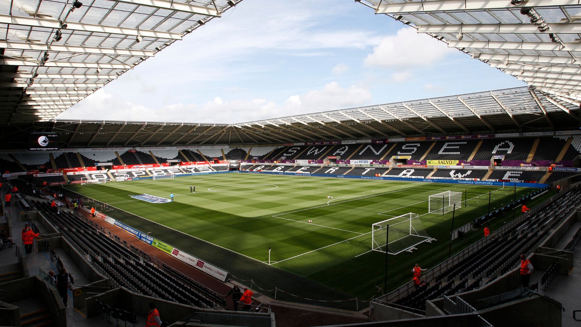 Swansea.com Stadium, Swansea City
