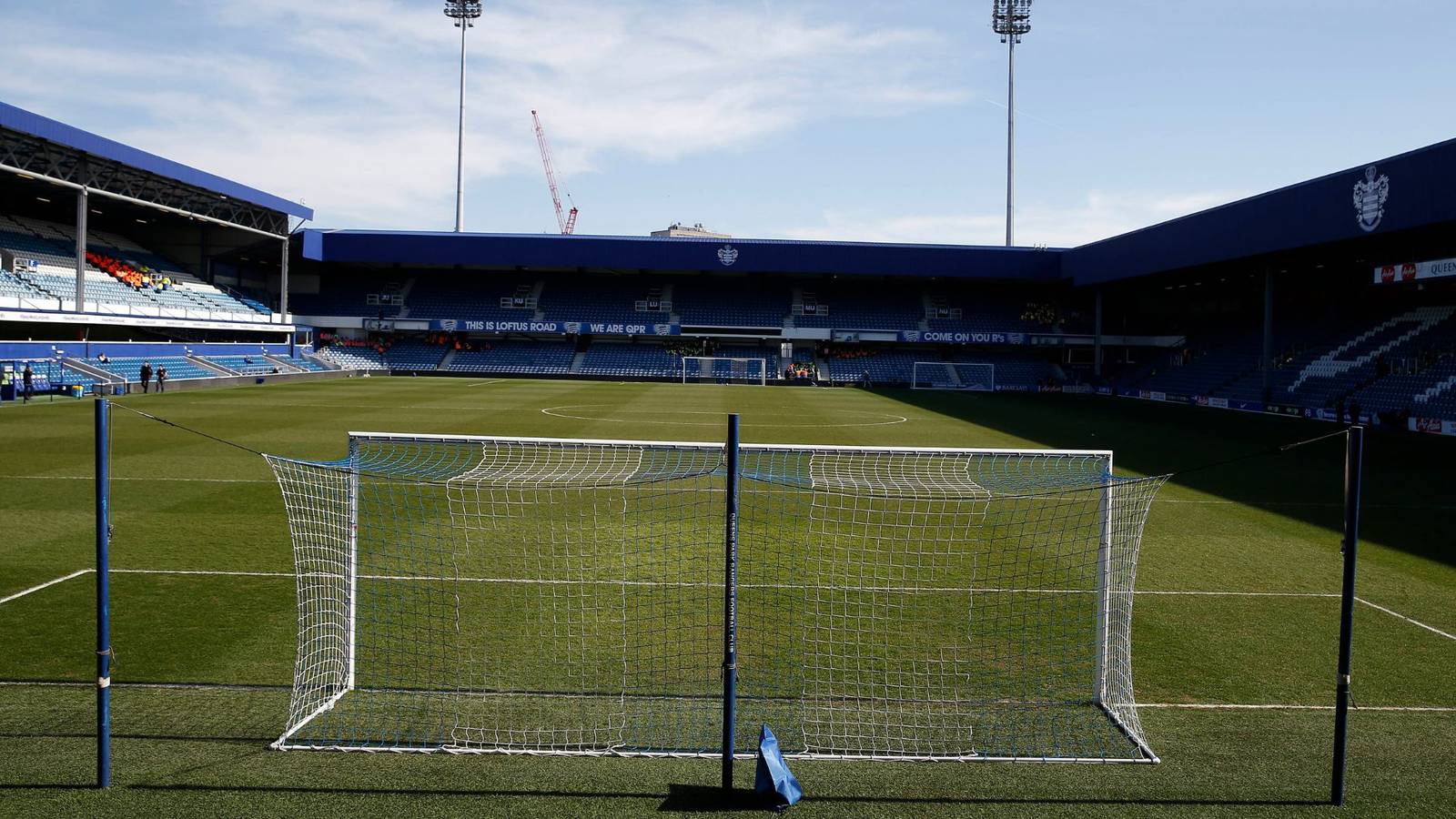Mantan Wasit Liga Premier Tanggapi Insiden Buruk QPR vs Stoke City Mantan Wasit Liga Premier Tanggapi Insiden Buruk QPR vs Stoke City
