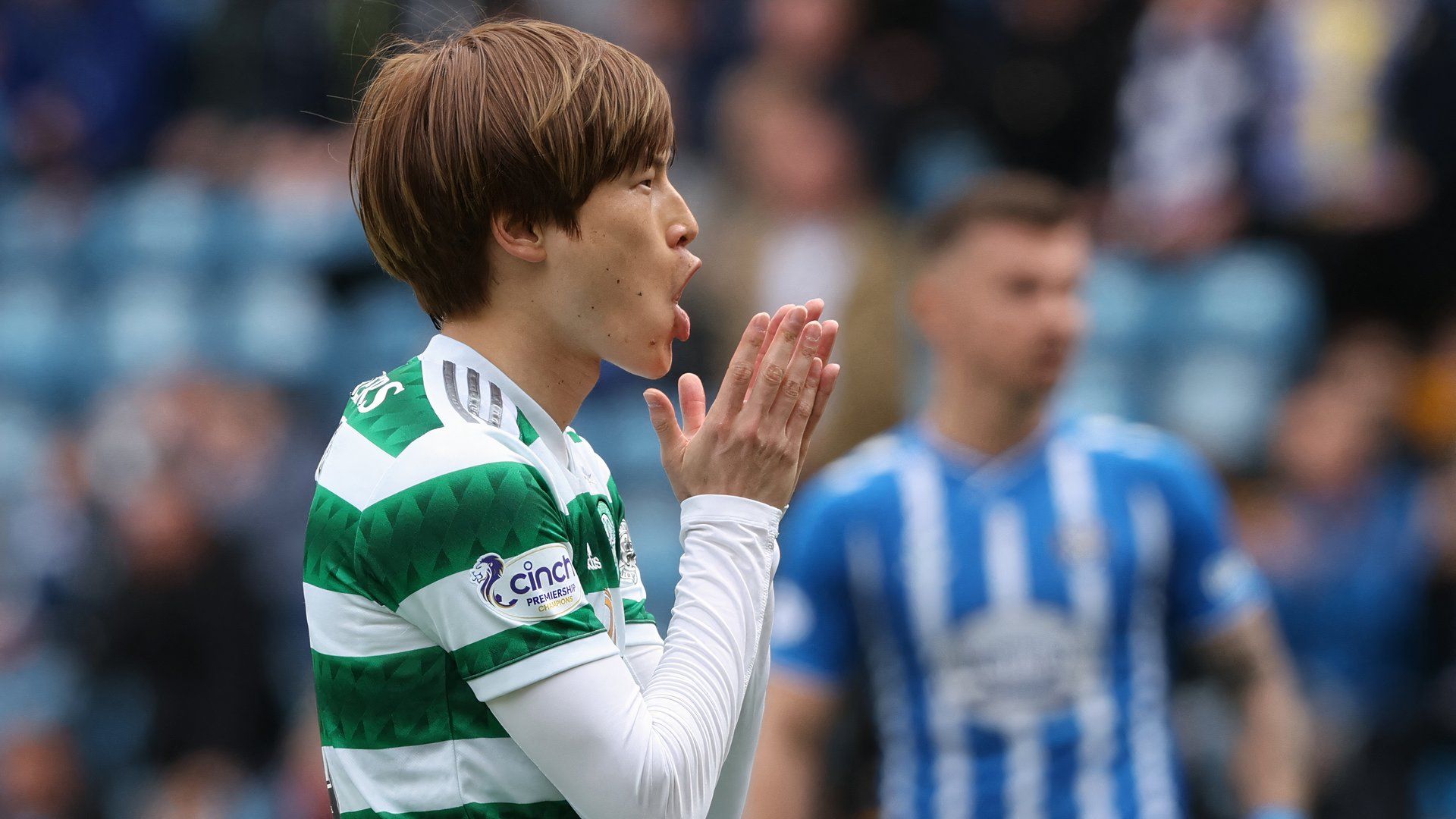 Tiền đạo Kyogo Furuhashi trong màu áo Celtic