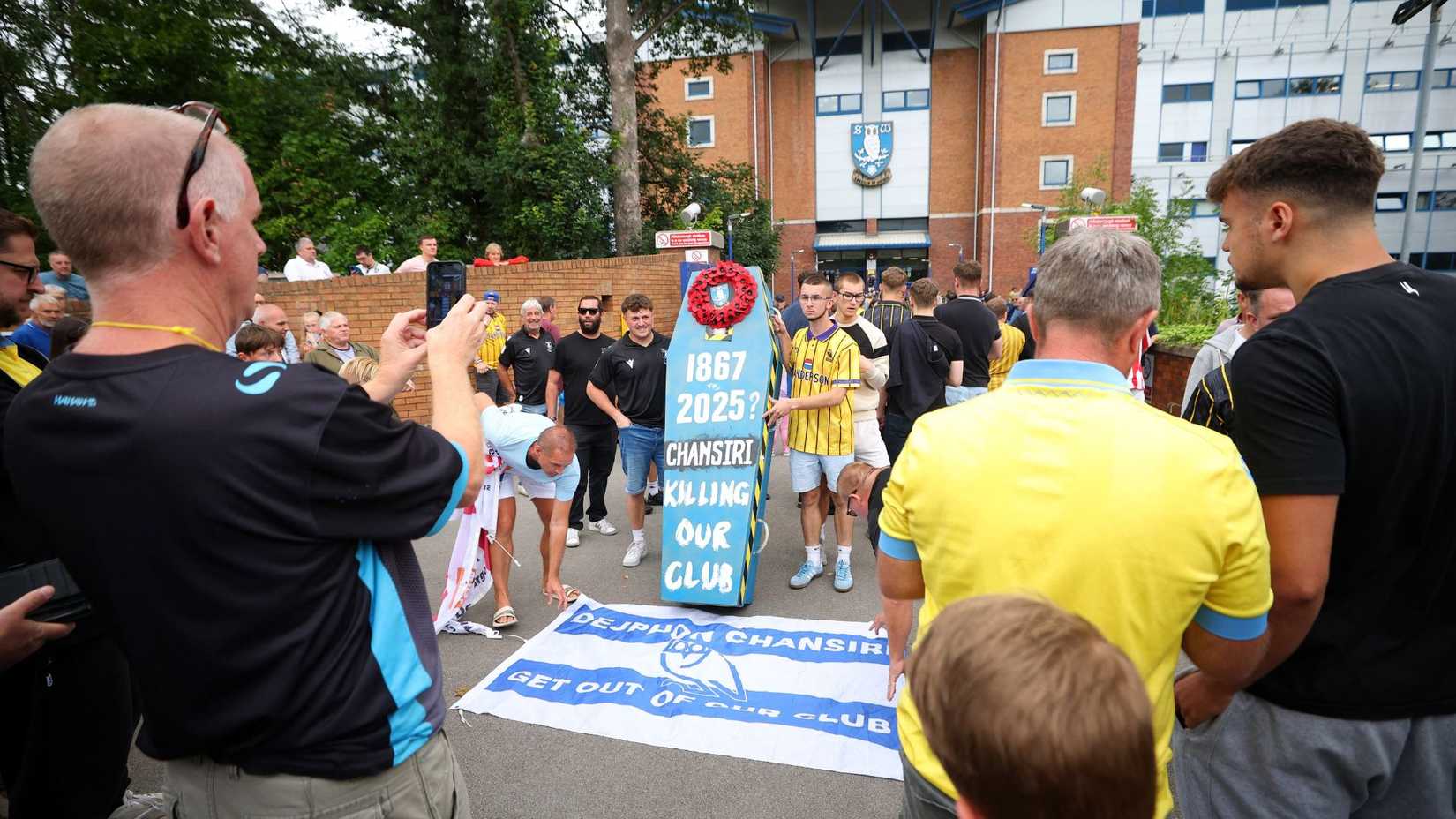 Swfc Protesting Sheffield Wednesday news: Chansiri fan protest, EFL issues, North Stand ...