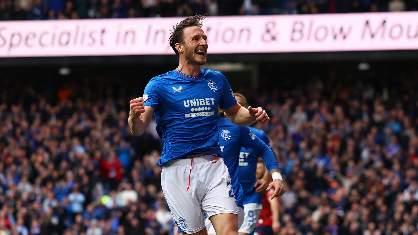 Oxford United set to sign Rangers' Ben Davies ahead of QPR and ...