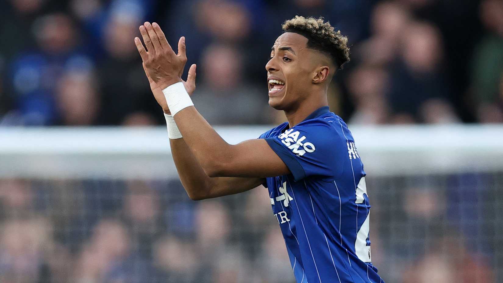 Omari Hutchinson Ipswich Town