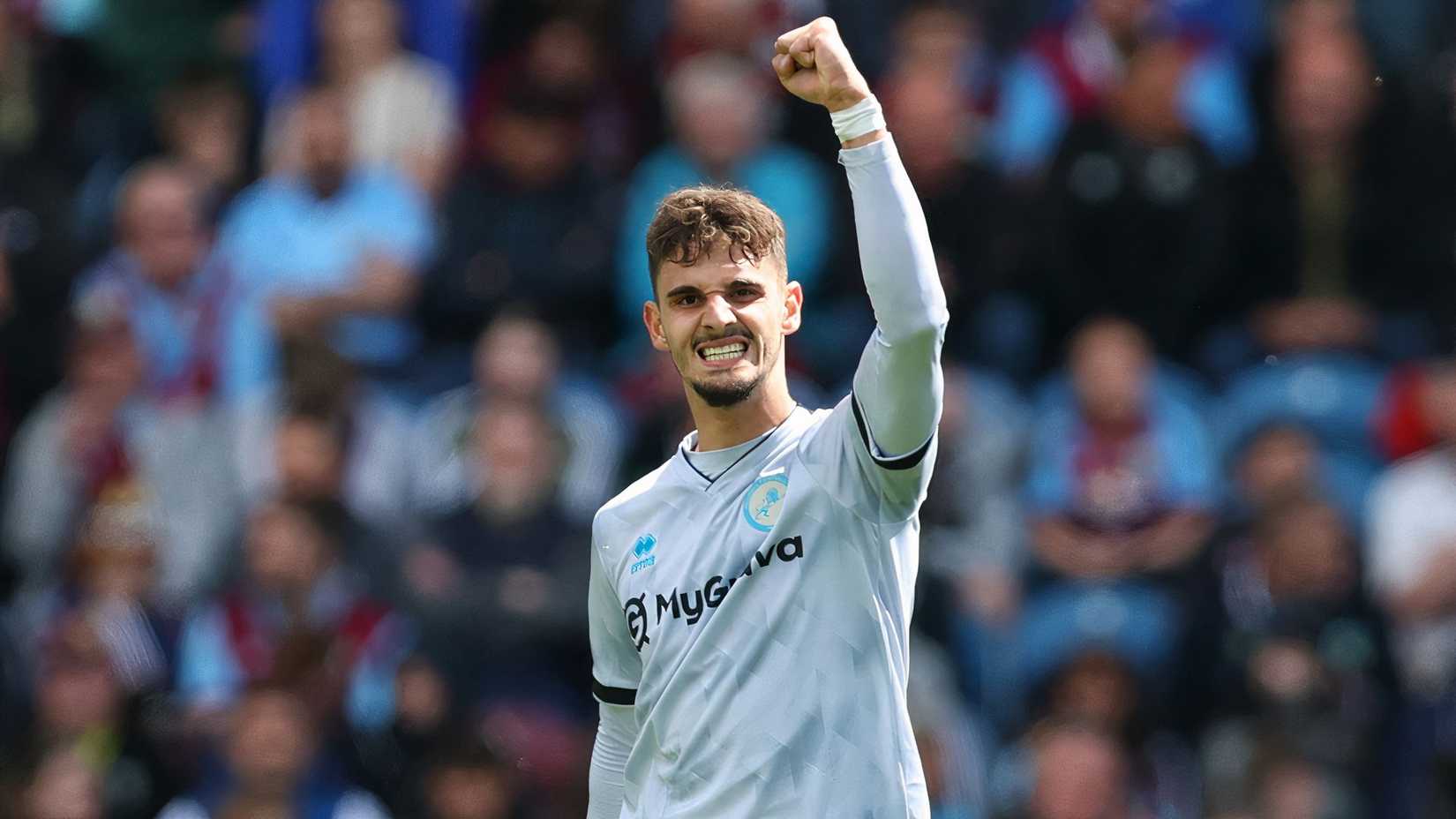 Mihailo Ivanovic of Millwall vs Burnley