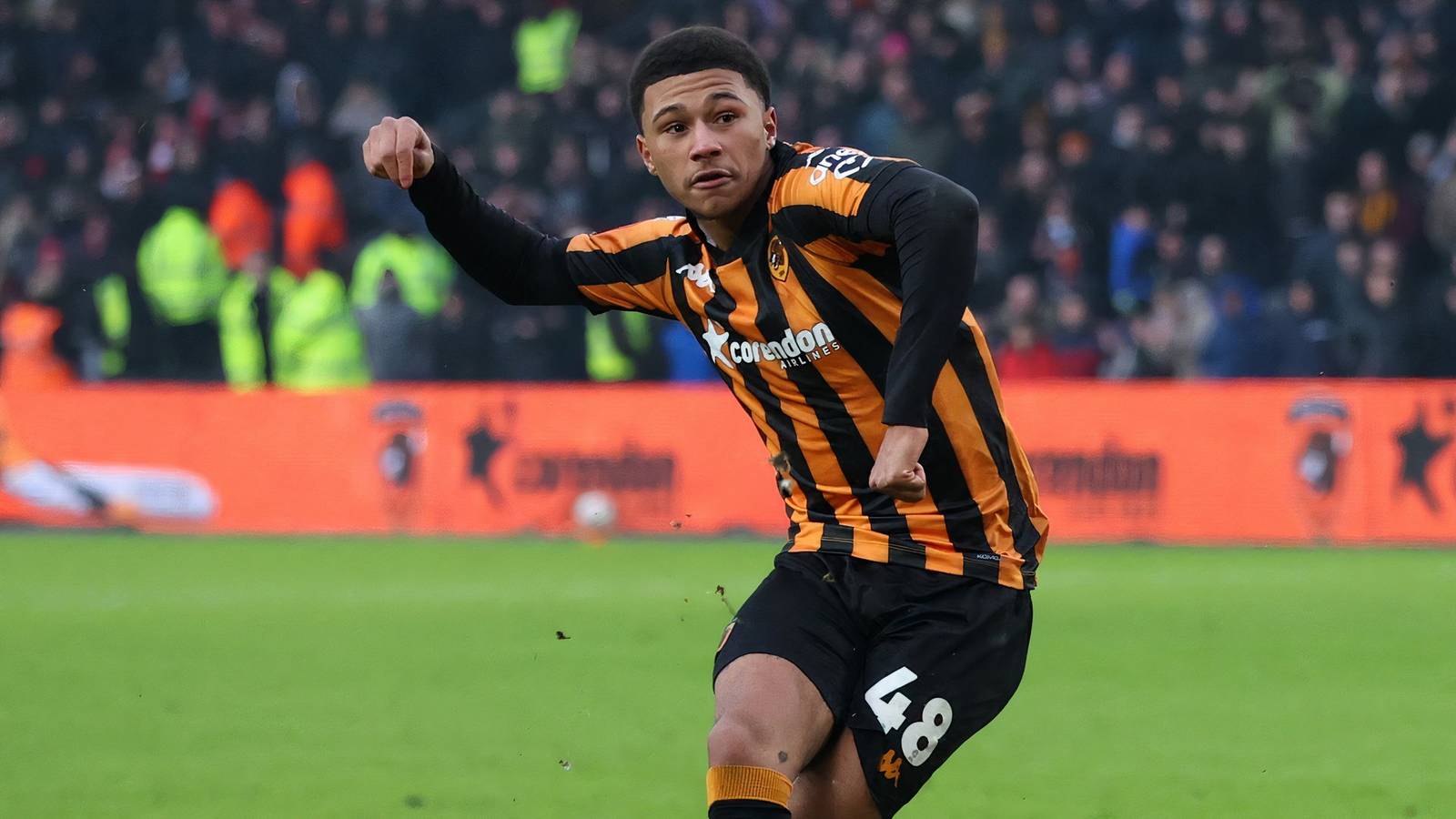 Steven Schumacher dan Bolton Wanderers diingatkan tetap tenang tentang Mason Burstow