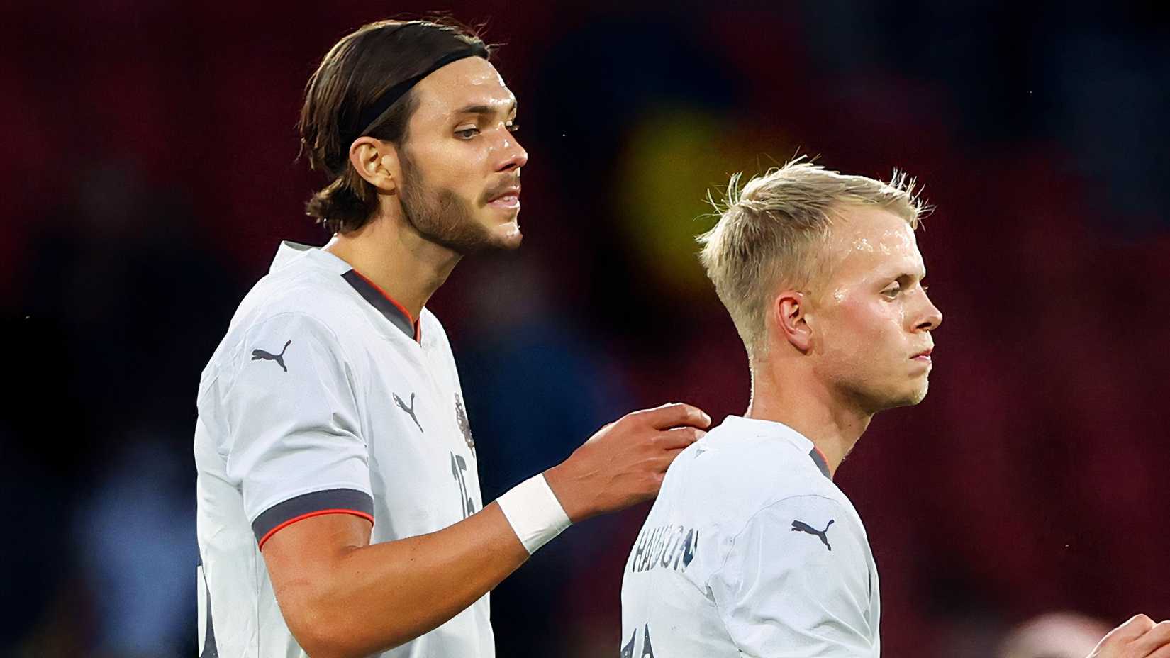Iceland's Willum Thor Willumsson and Dagur Thorhallsson