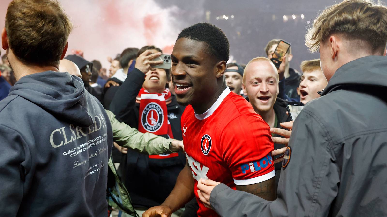 Thierry Small tanggapi “pencemoohan” dari fans Charlton Athletic