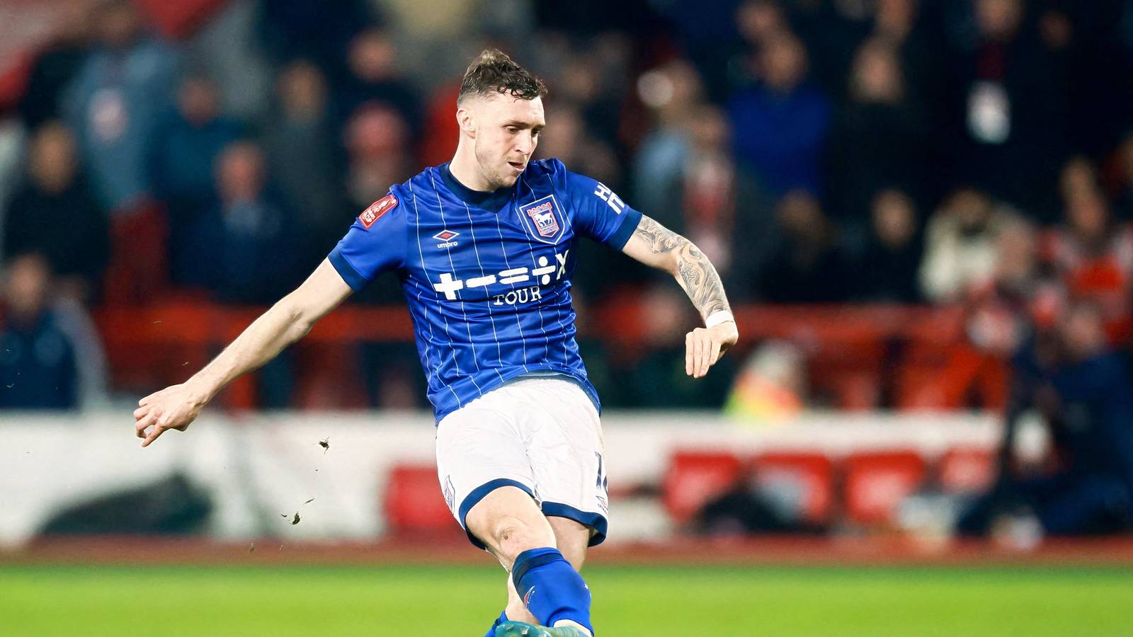 Klaim ‘Menggembirakan’ saat Ipswich Town amankan kontrak baru bintang £10k.