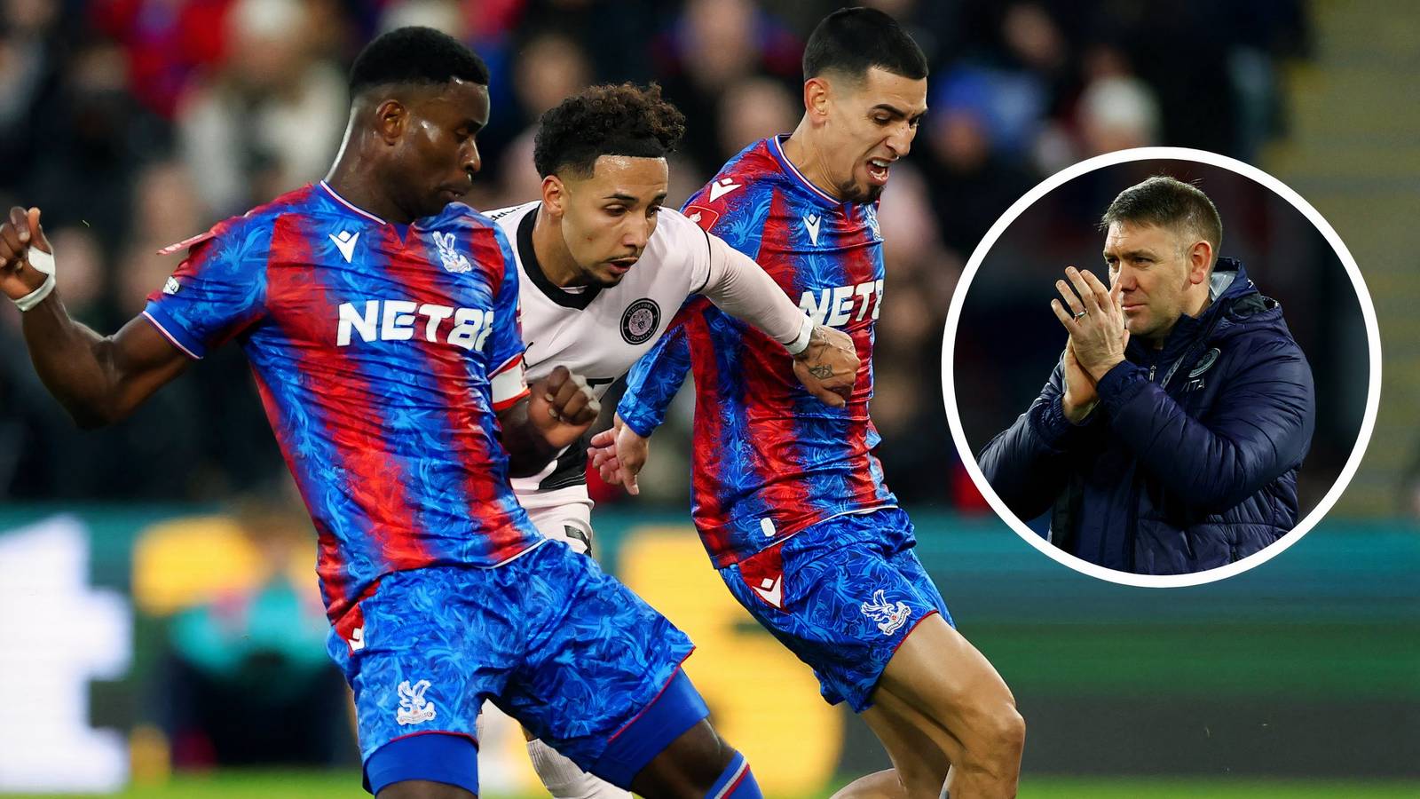 Stockport County menang atas Huddersfield berkat aksi berani Dave Challinor Stockport County menang atas Huddersfield berkat aksi berani Dave Challinor