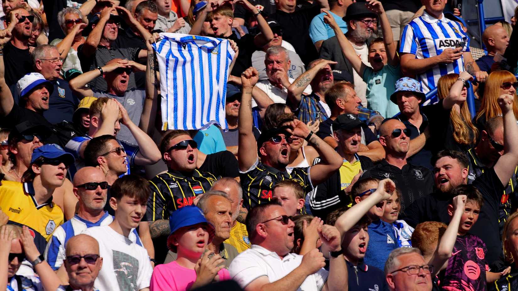 Sheffield Wednesday supporters at the King Power Stadium