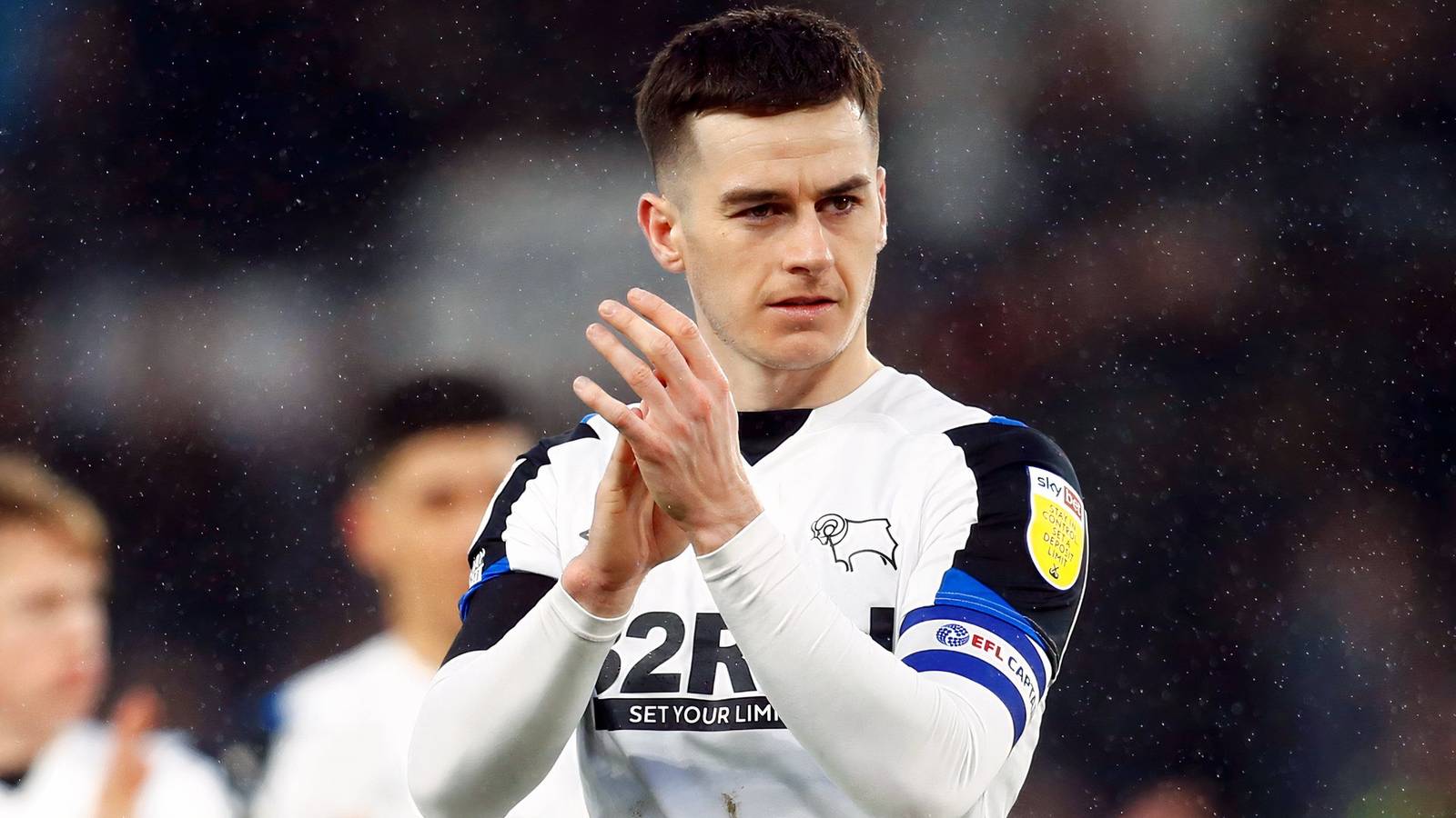 Tom Lawrence, Mantan Bintang Derby County, Berhasil Transfer Mengejutkan