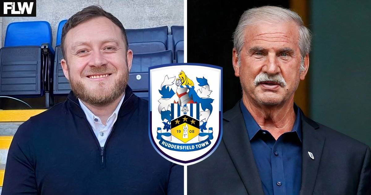 Huddersfield Town mendekati Chris Markham untuk ganti Mark Cartwright