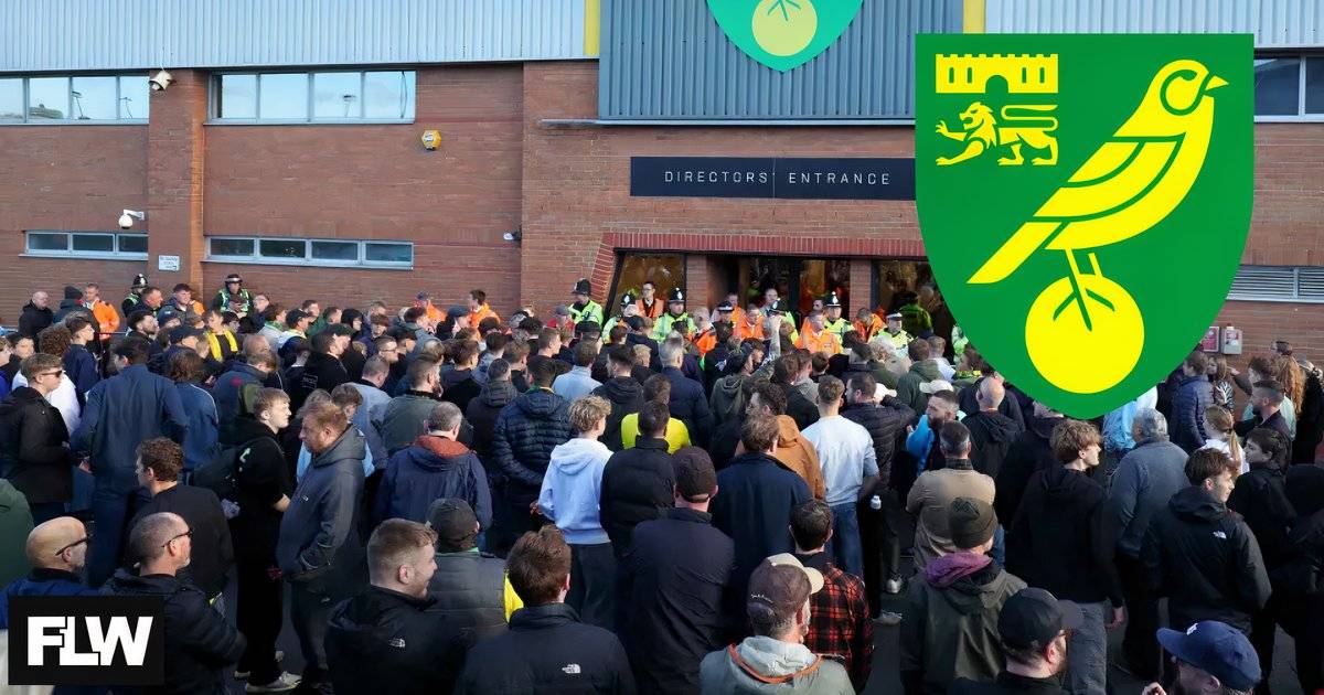 Video Unjuk Rasa Suporter Norwich City di Depan Carrow Road