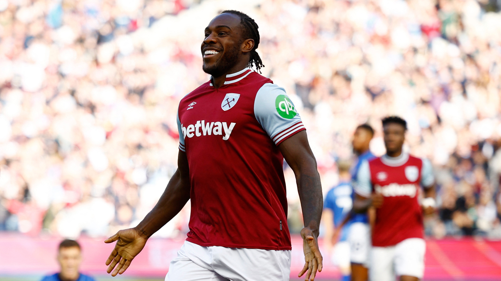 Thể lực vô cùng sung mãn giúp Michail Antonio trở thành cỗ máy ghi bàn - Bí quyết đằng sau màn trình diễn ấn tượng của tiền đạo West Ham United
